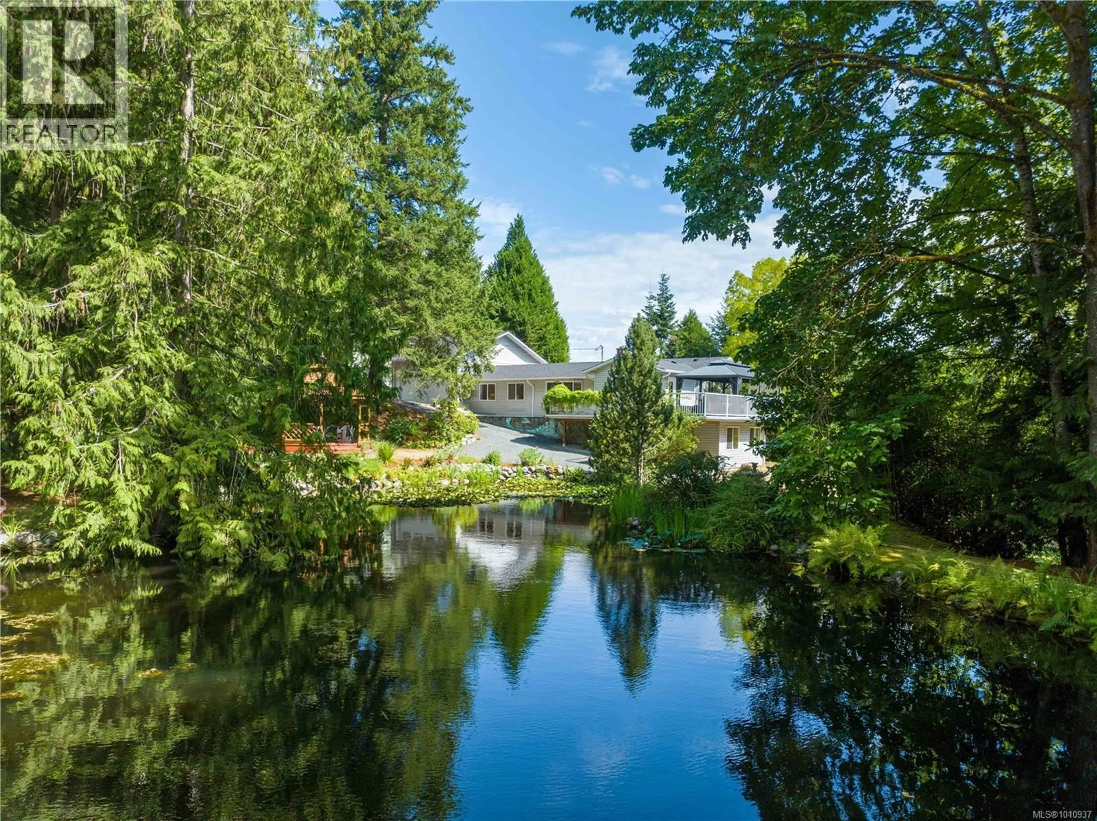 A pic from outside/outdoor area/front of a property/back of a property/a pic from drone, water/lake/river/ocean view for 2100 CINNABAR DRIVE, Nanaimo British Columbia V9X1B3
