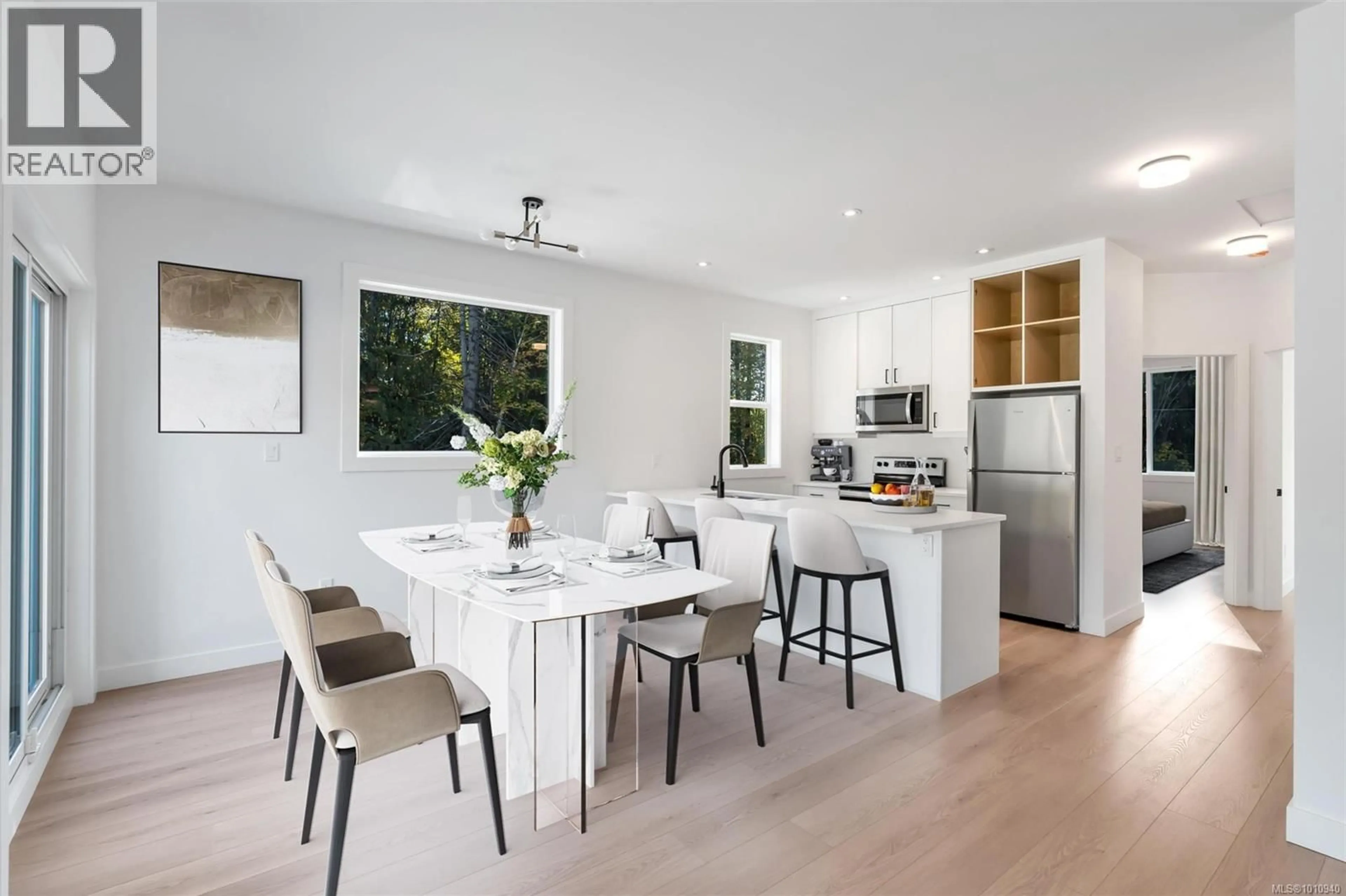 Open concept kitchen, wood/laminate floor for 108 PLANTE CRESCENT, Lake Cowichan British Columbia V0R2G0