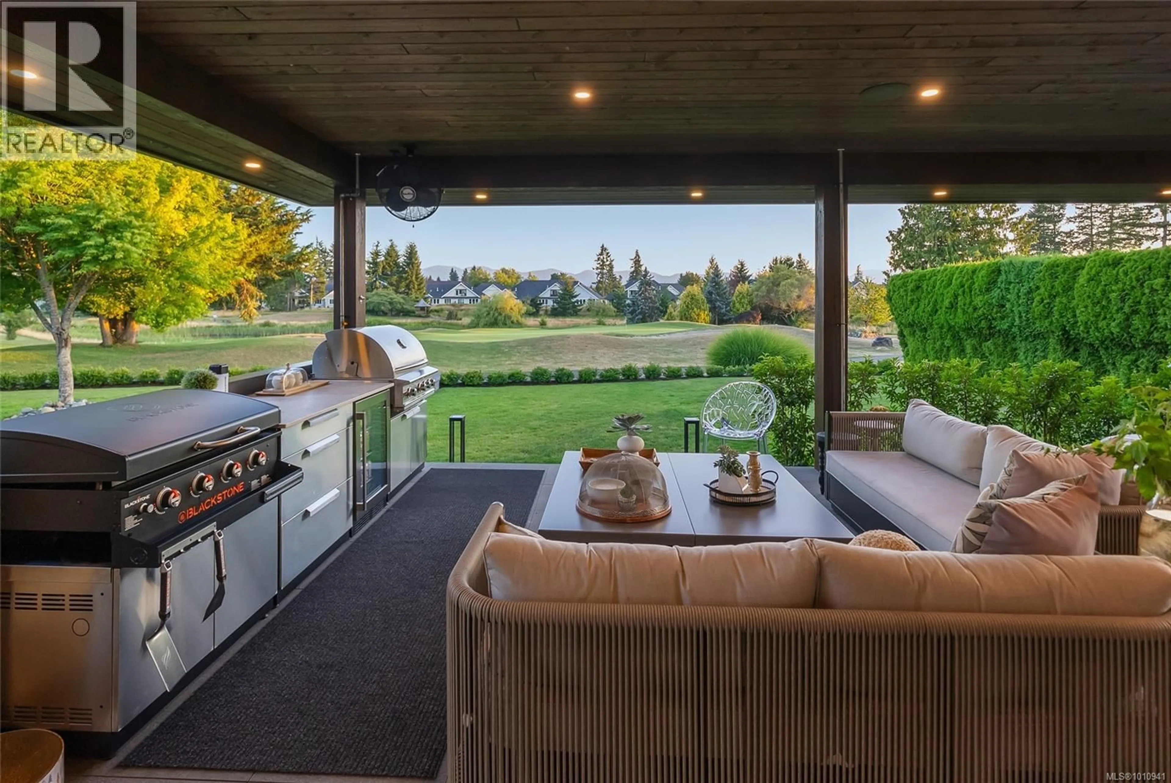 Patio, water/lake/river/ocean view for 3088 KENSINGTON CRESCENT, Courtenay British Columbia V9N8Z8