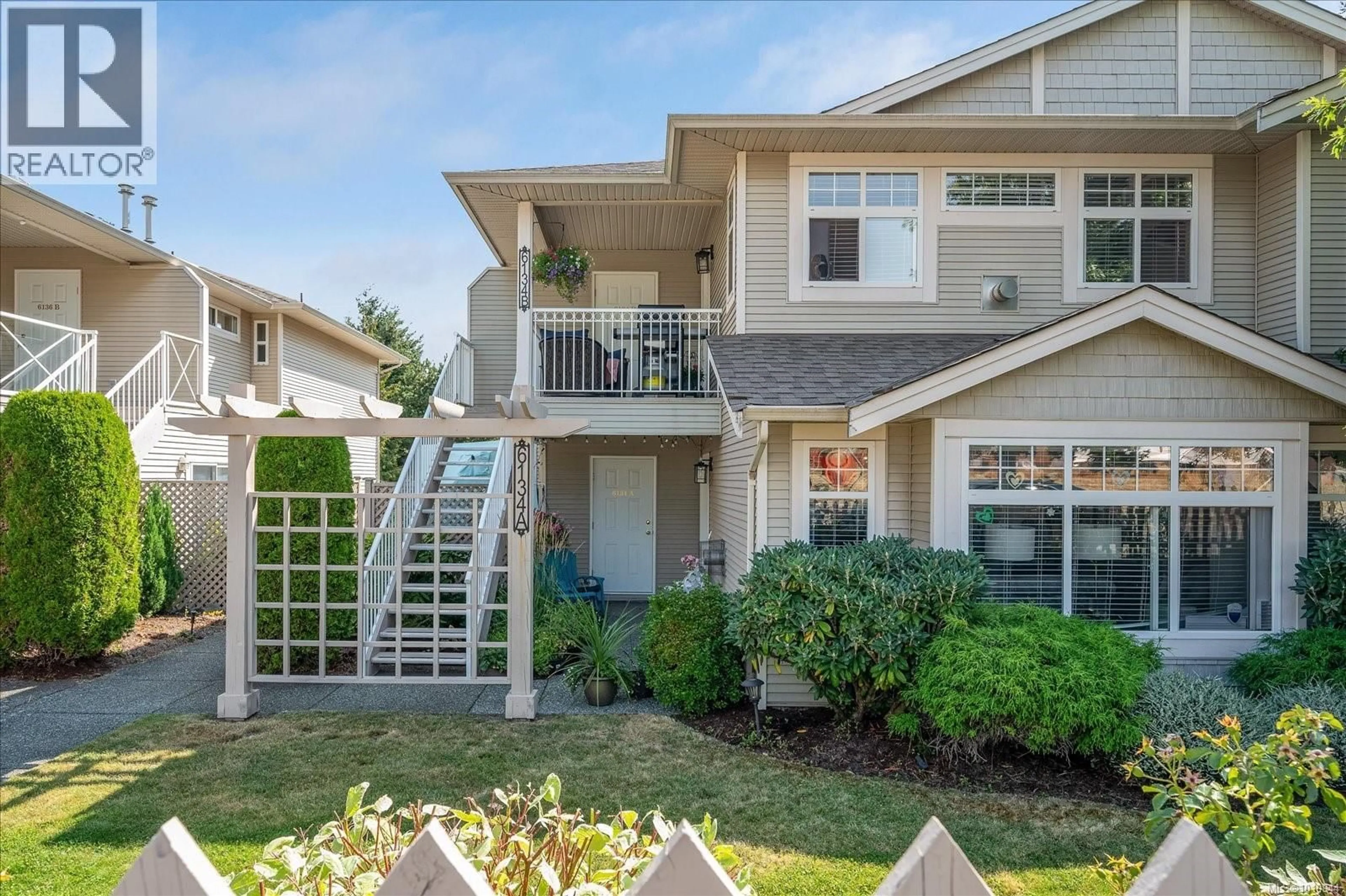 Home with vinyl exterior material, unknown for 6134A MCGIRR ROAD, Nanaimo British Columbia V9V1V1