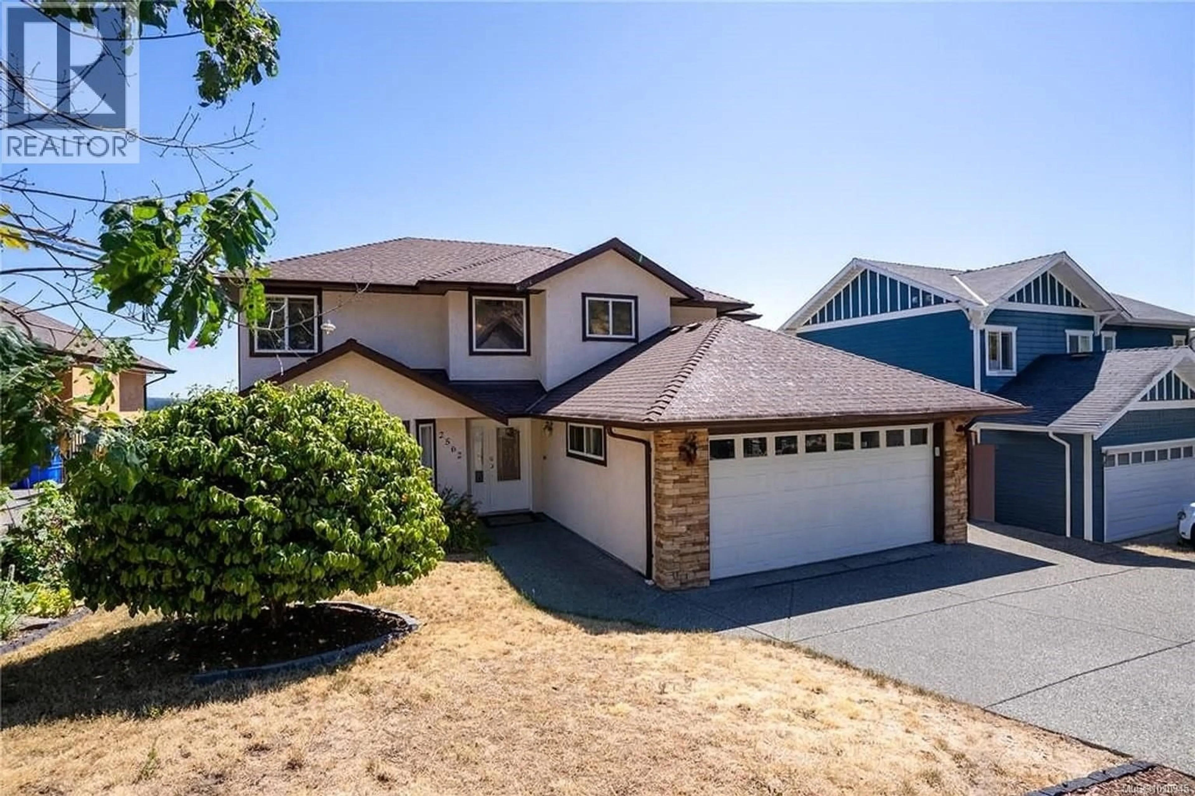 A pic from outside/outdoor area/front of a property/back of a property/a pic from drone, street for 2562 CRYSTALVIEW DRIVE, Langford British Columbia V9B6M8