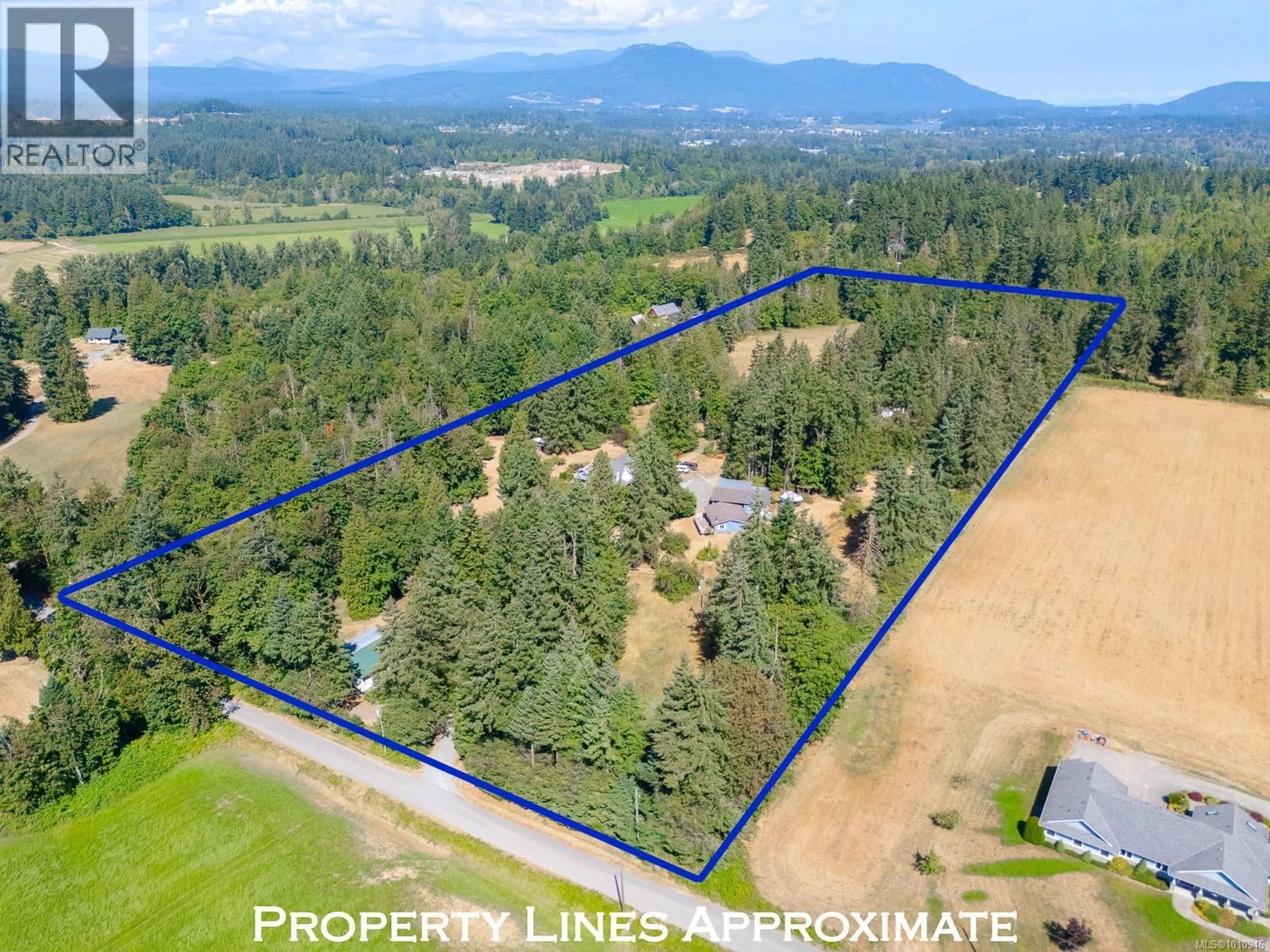 A pic from outside/outdoor area/front of a property/back of a property/a pic from drone, water/lake/river/ocean view for 2601 SOOLE ROAD, Duncan British Columbia V9L6L6
