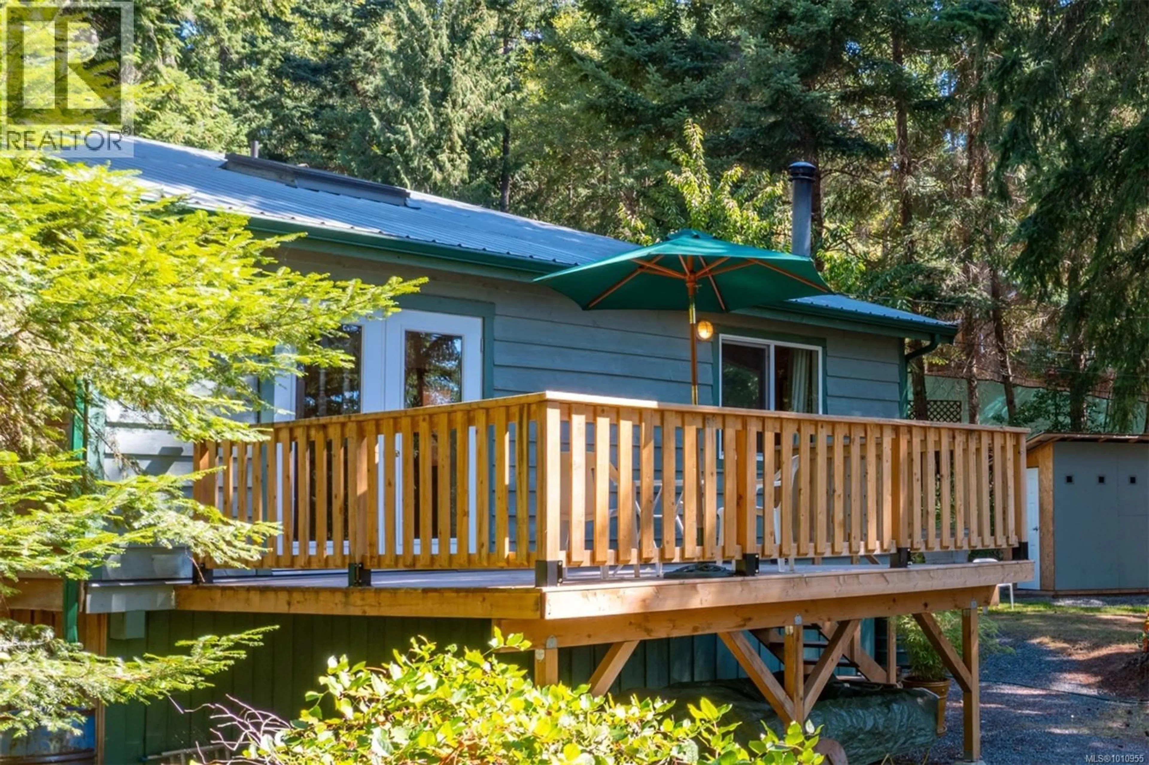 Home with vinyl exterior material, water/lake/river/ocean view for 2703 BRIGADOON CRESCENT, Pender Island British Columbia V0N2M0