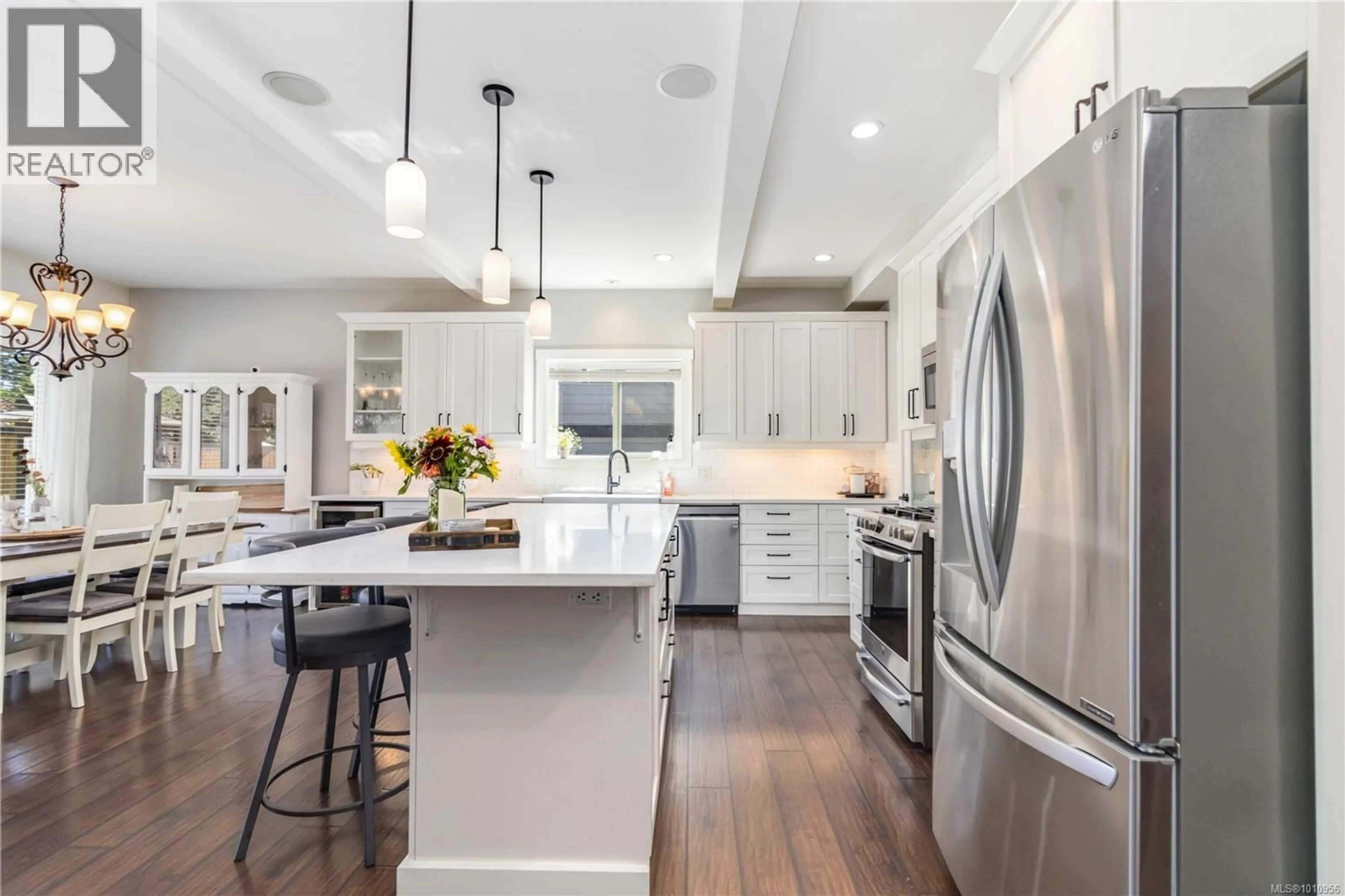 Open concept kitchen, unknown for 544 WOODEND ROAD, Colwood British Columbia V9C0G4