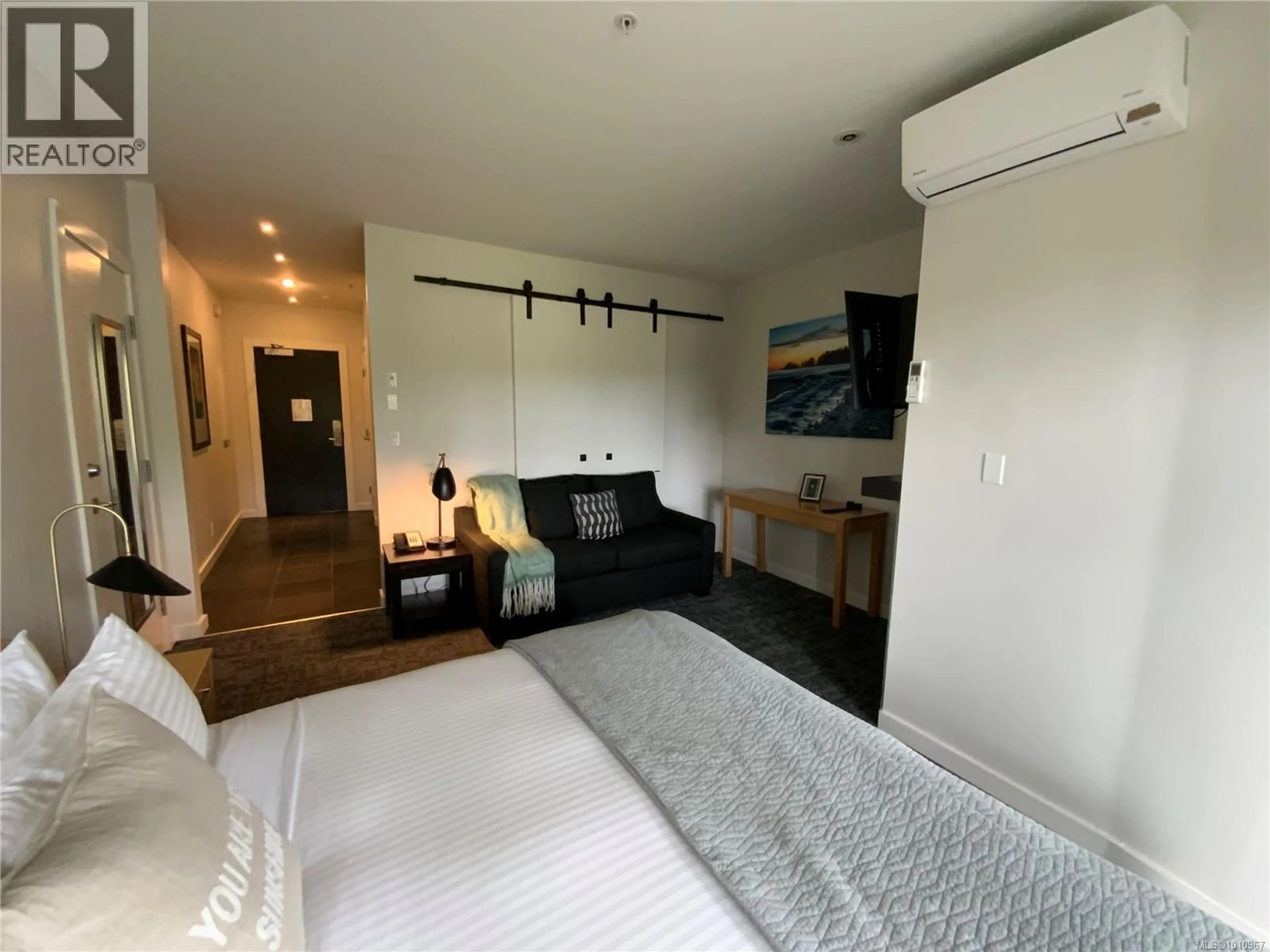 A pic of a room for 202 - 596 MARINE DRIVE, Ucluelet British Columbia V0R3A0