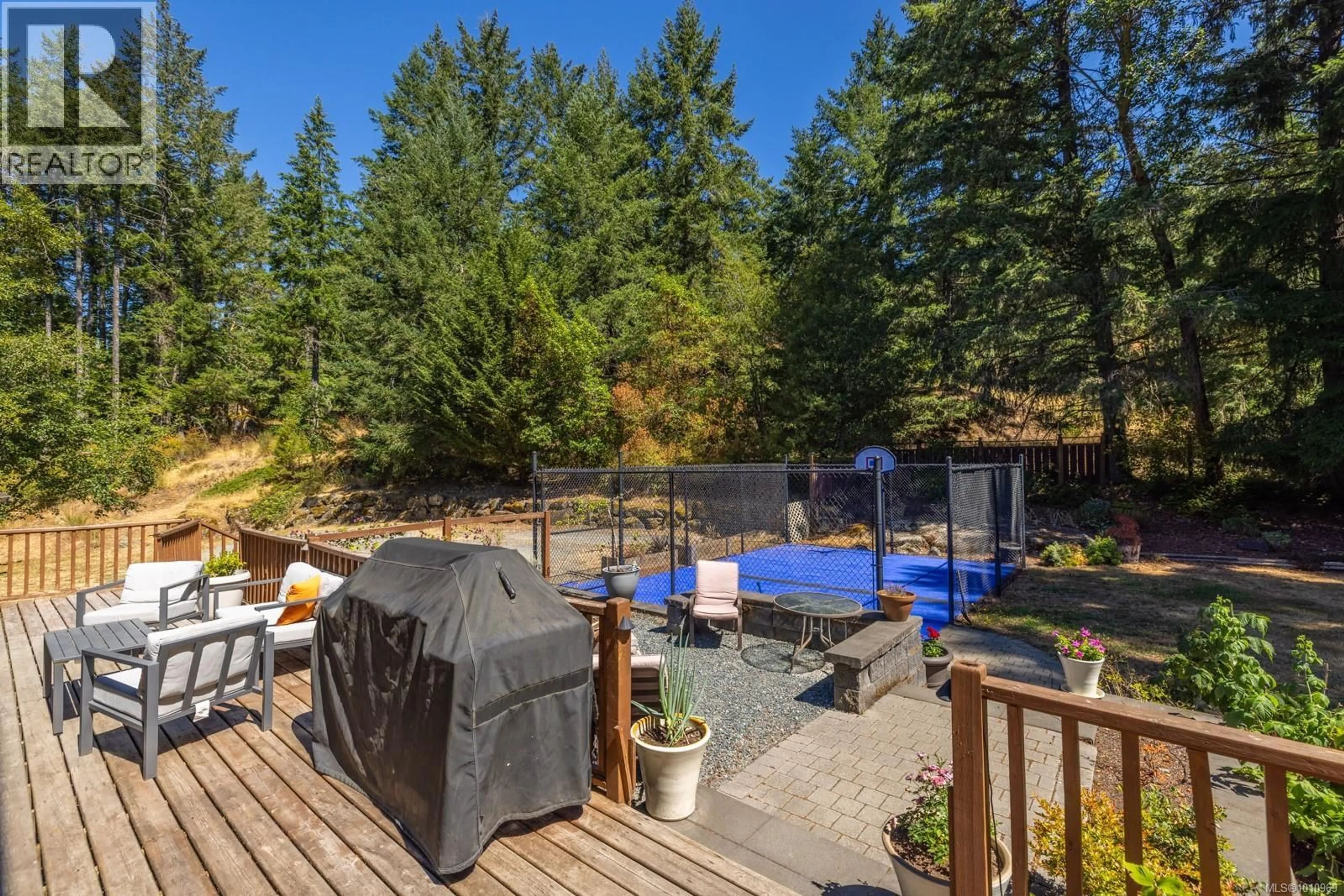 Patio, water/lake/river/ocean view for 1725 MILLSTREAM ROAD, Highlands British Columbia V9B6E7