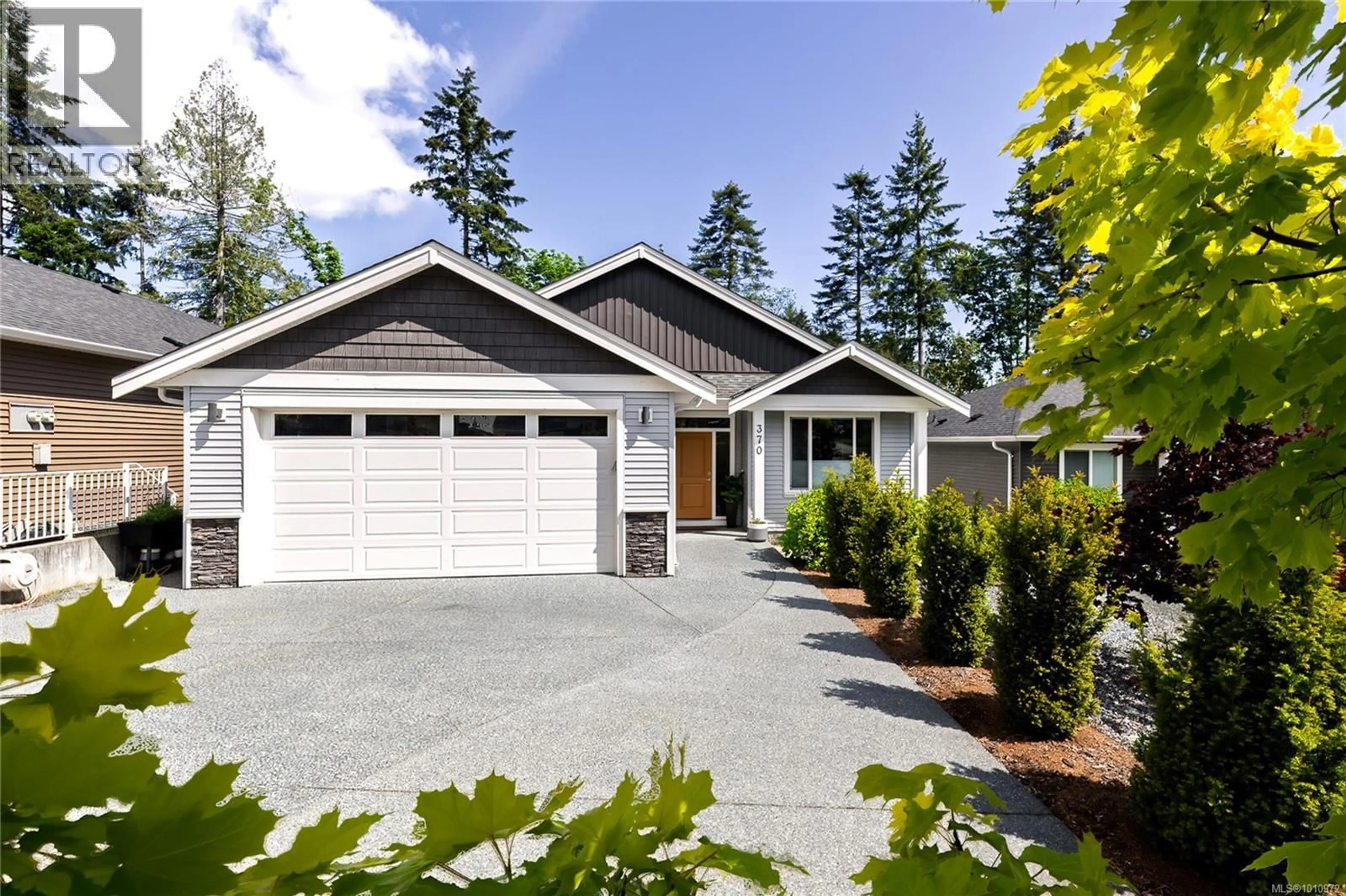 Home with vinyl exterior material, street for 370 CORDAN STREET, Nanaimo British Columbia V9R0H9