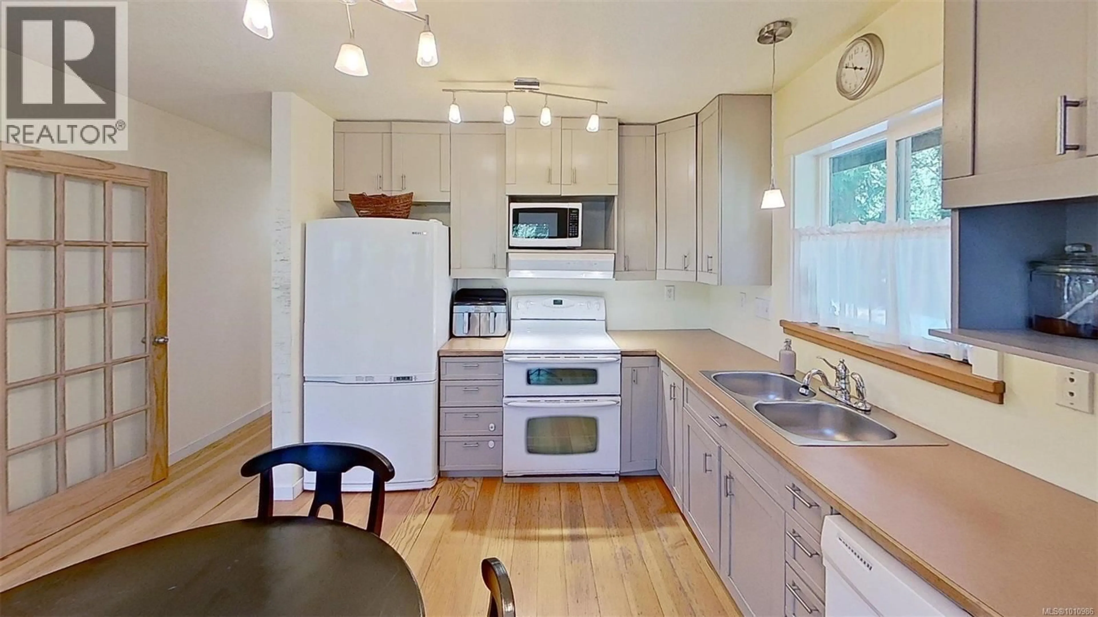 Unknown for 1020 HORSESHOE ROAD, Gabriola Island British Columbia V0R1X3