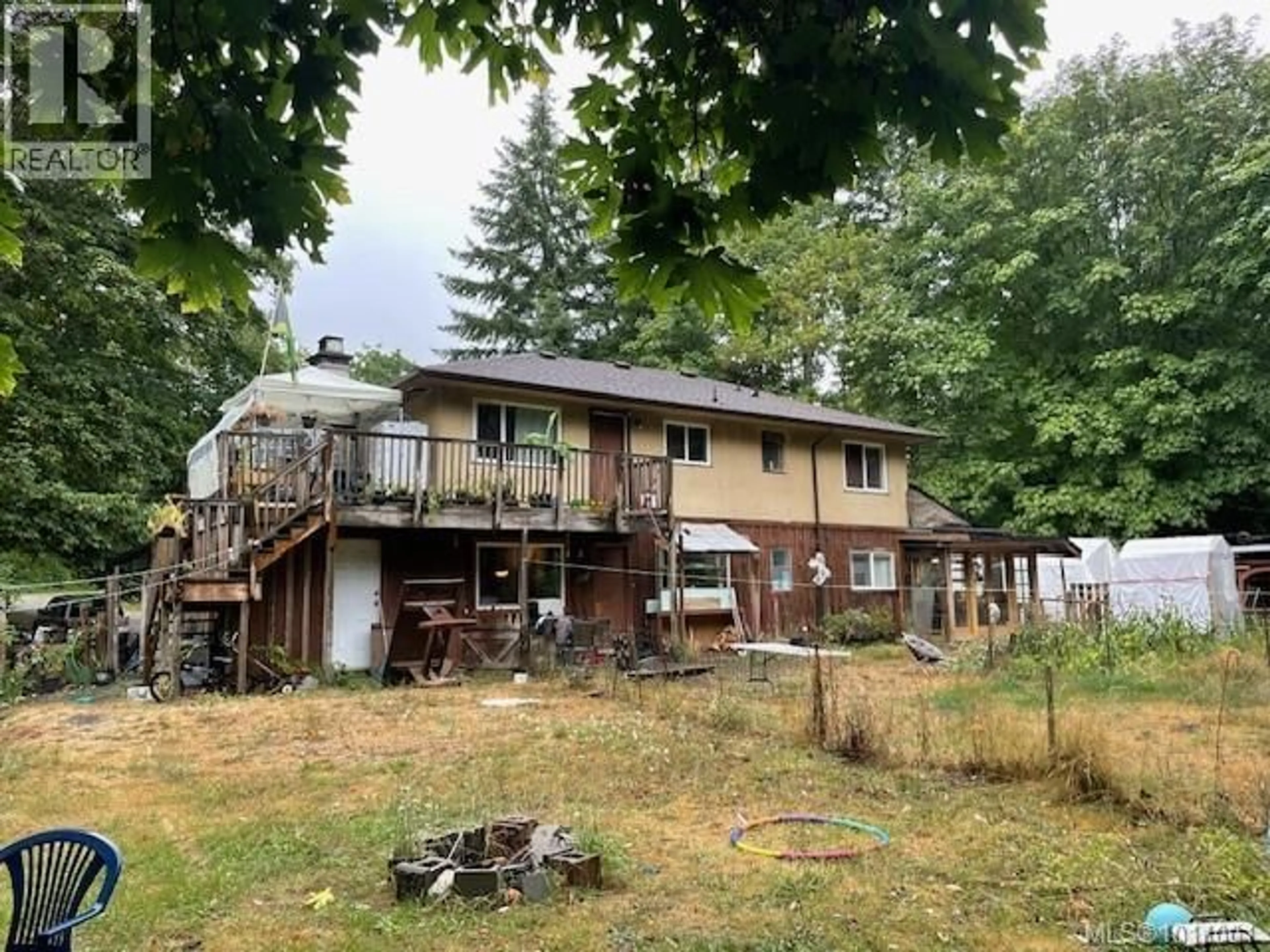 A pic from outside/outdoor area/front of a property/back of a property/a pic from drone, unknown for 1753/1755 FULFORD-GANGES ROAD, Salt Spring British Columbia V8K2A5