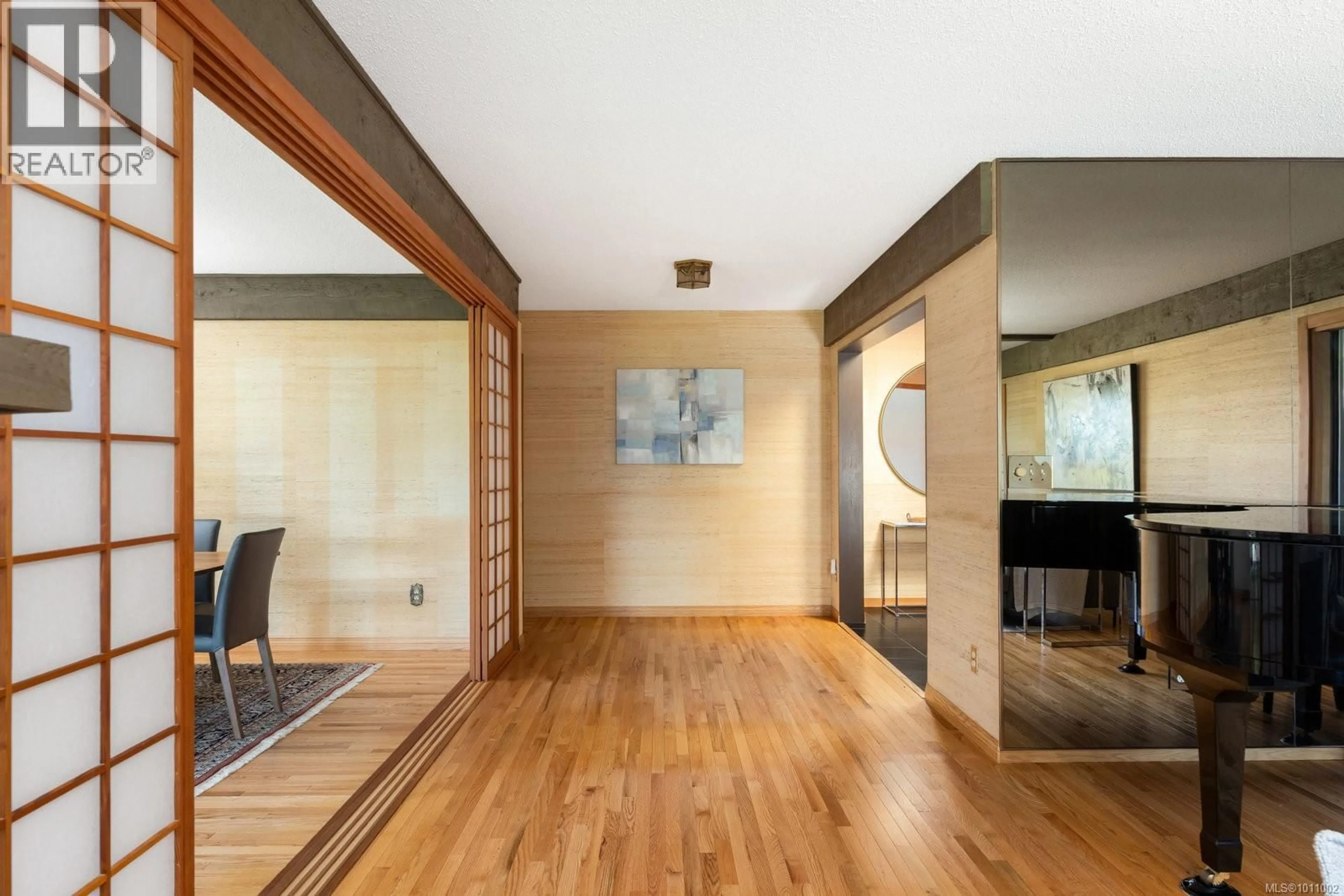 Indoor foyer for 1709 SHEARWATER TERRACE, North Saanich British Columbia V8L5L4