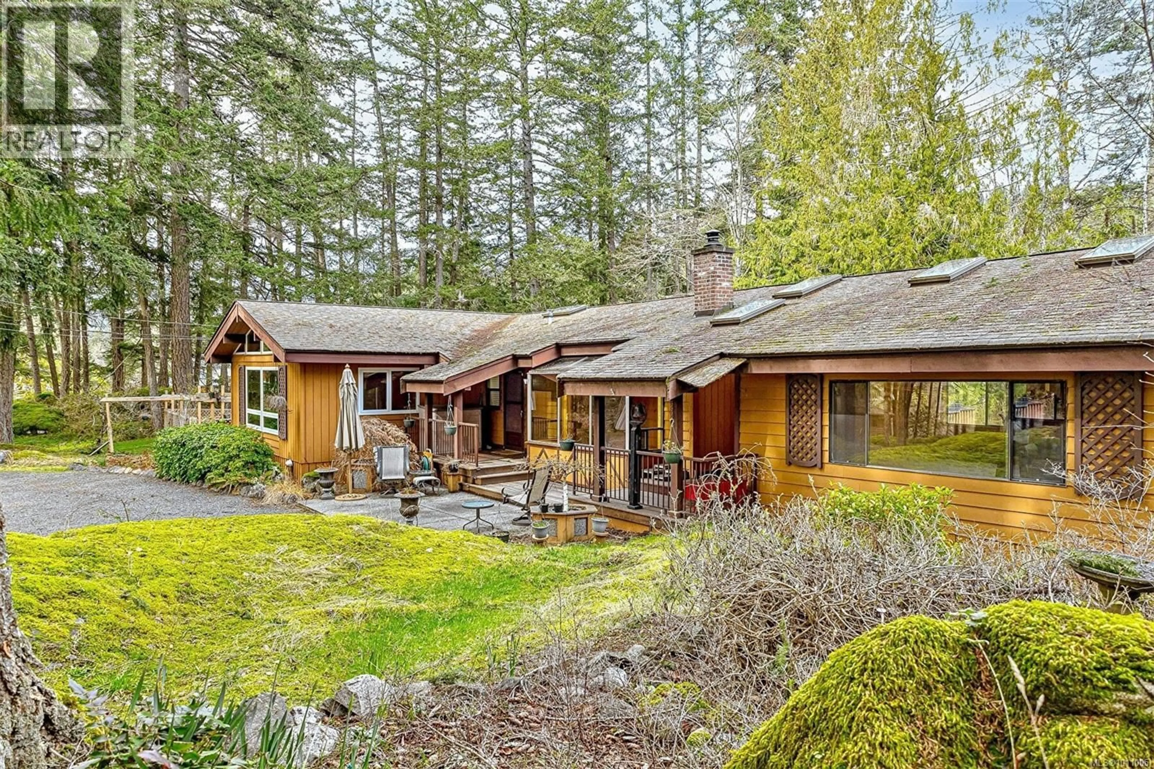 Patio, forest/trees view for 2298 MUNN ROAD, Highlands British Columbia V9E1H5