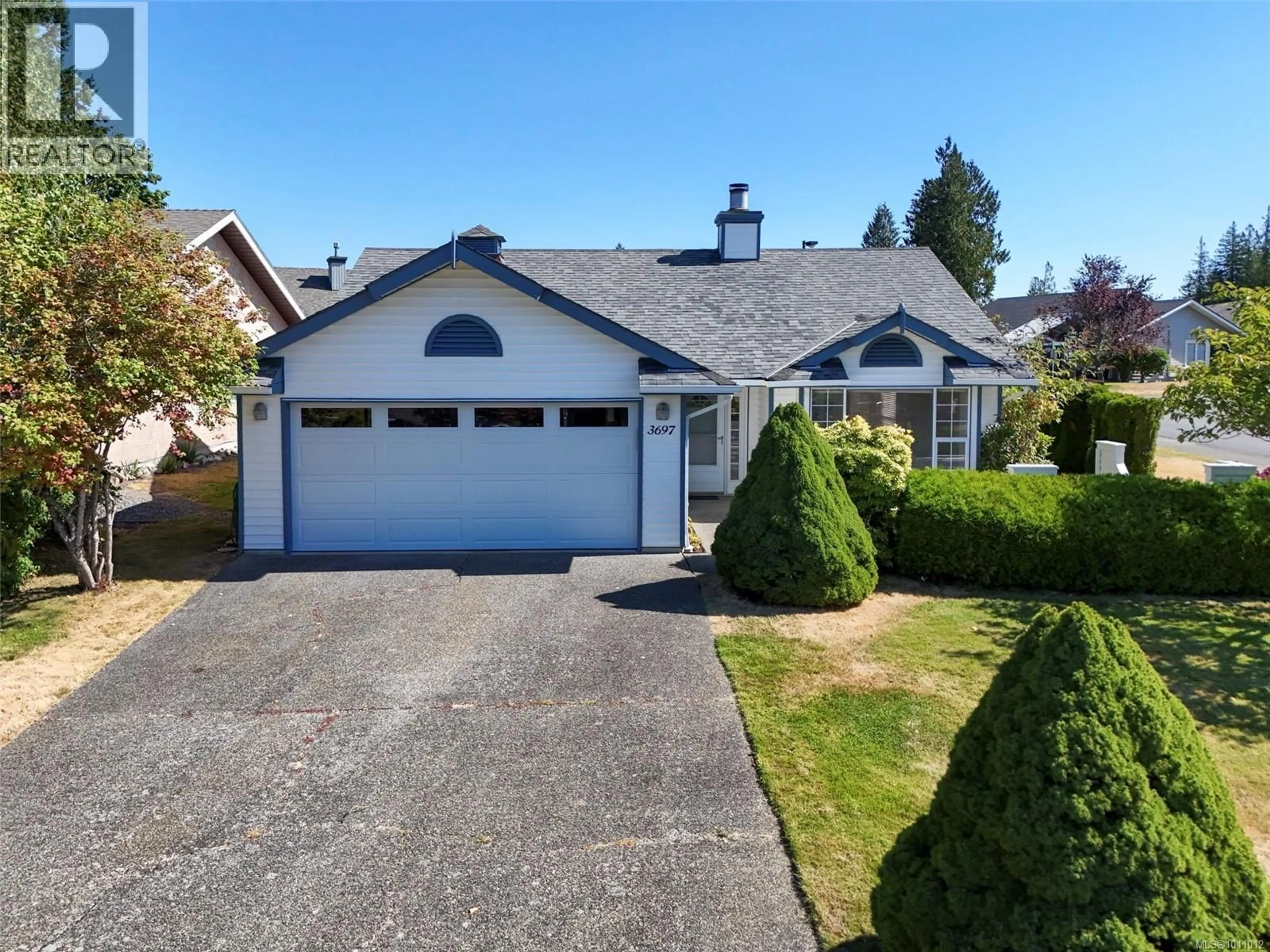 A pic from outside/outdoor area/front of a property/back of a property/a pic from drone, street for 3697 ARBUTUS DRIVE NORTH, Cobble Hill British Columbia V0R1L1