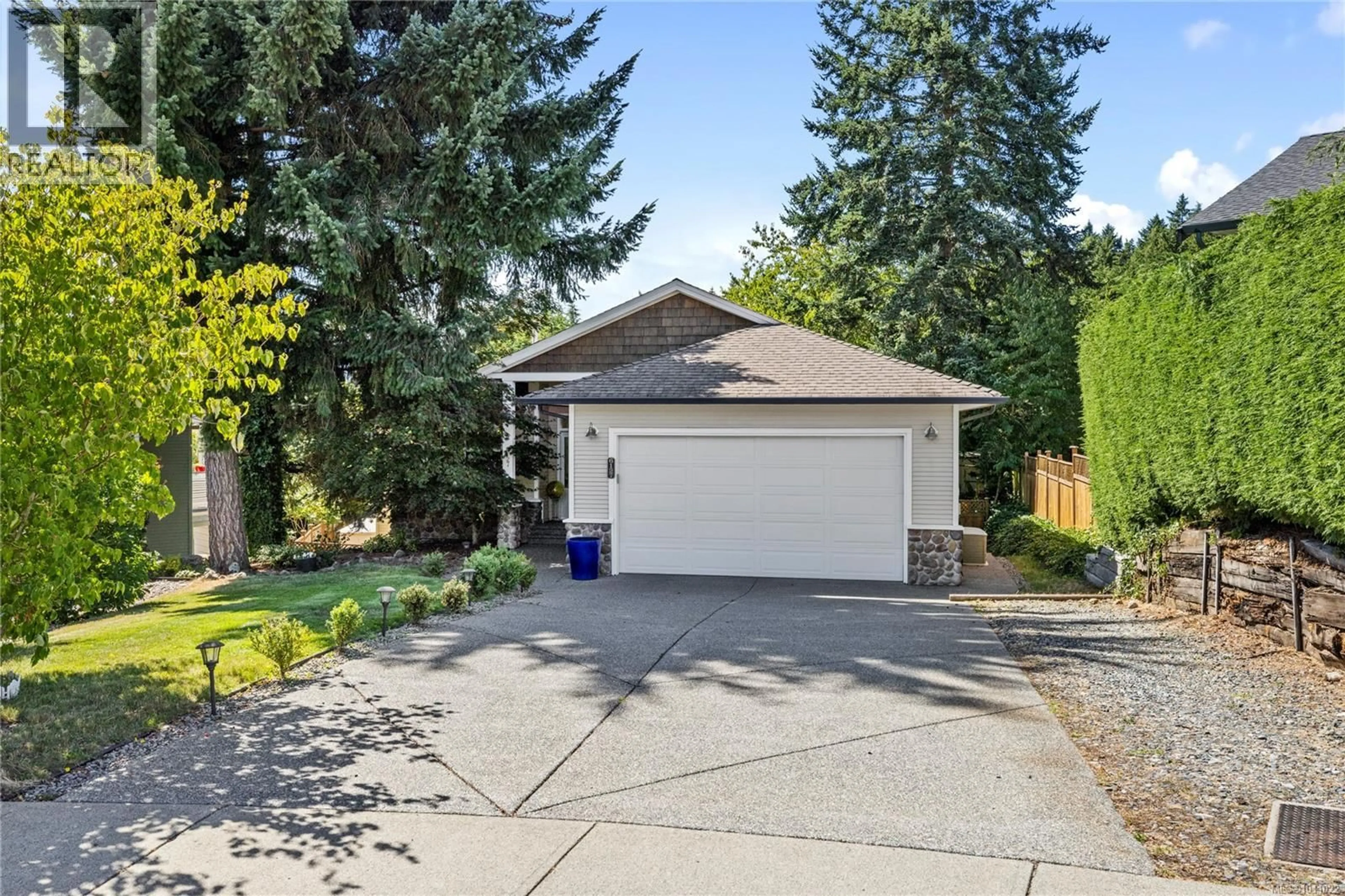 Home with vinyl exterior material, street for 6127 KIARA PLACE, Nanaimo British Columbia V9T6H6