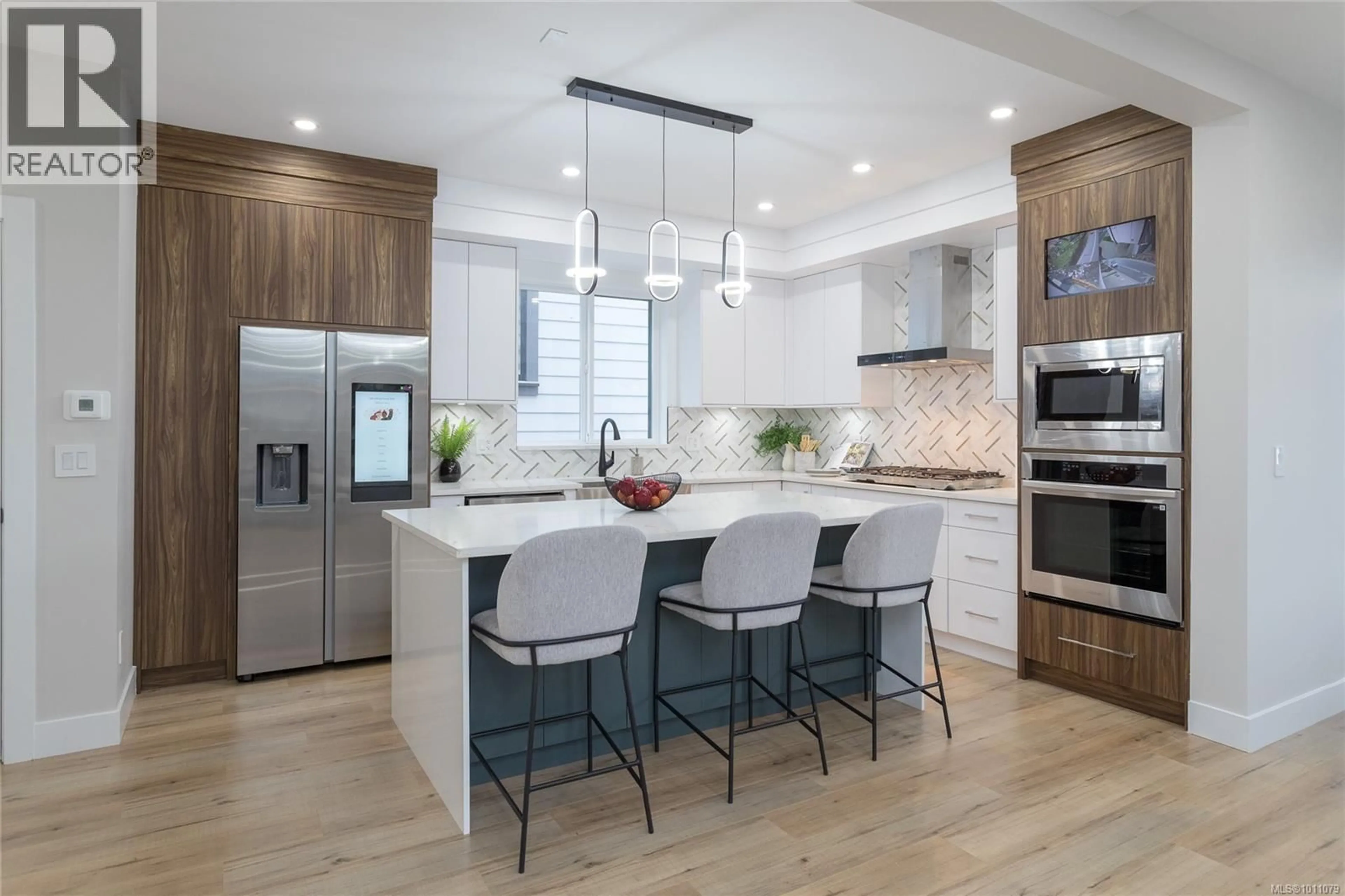 Contemporary kitchen, unknown for 2210 ARCHER GATE, Langford British Columbia V9B3S1