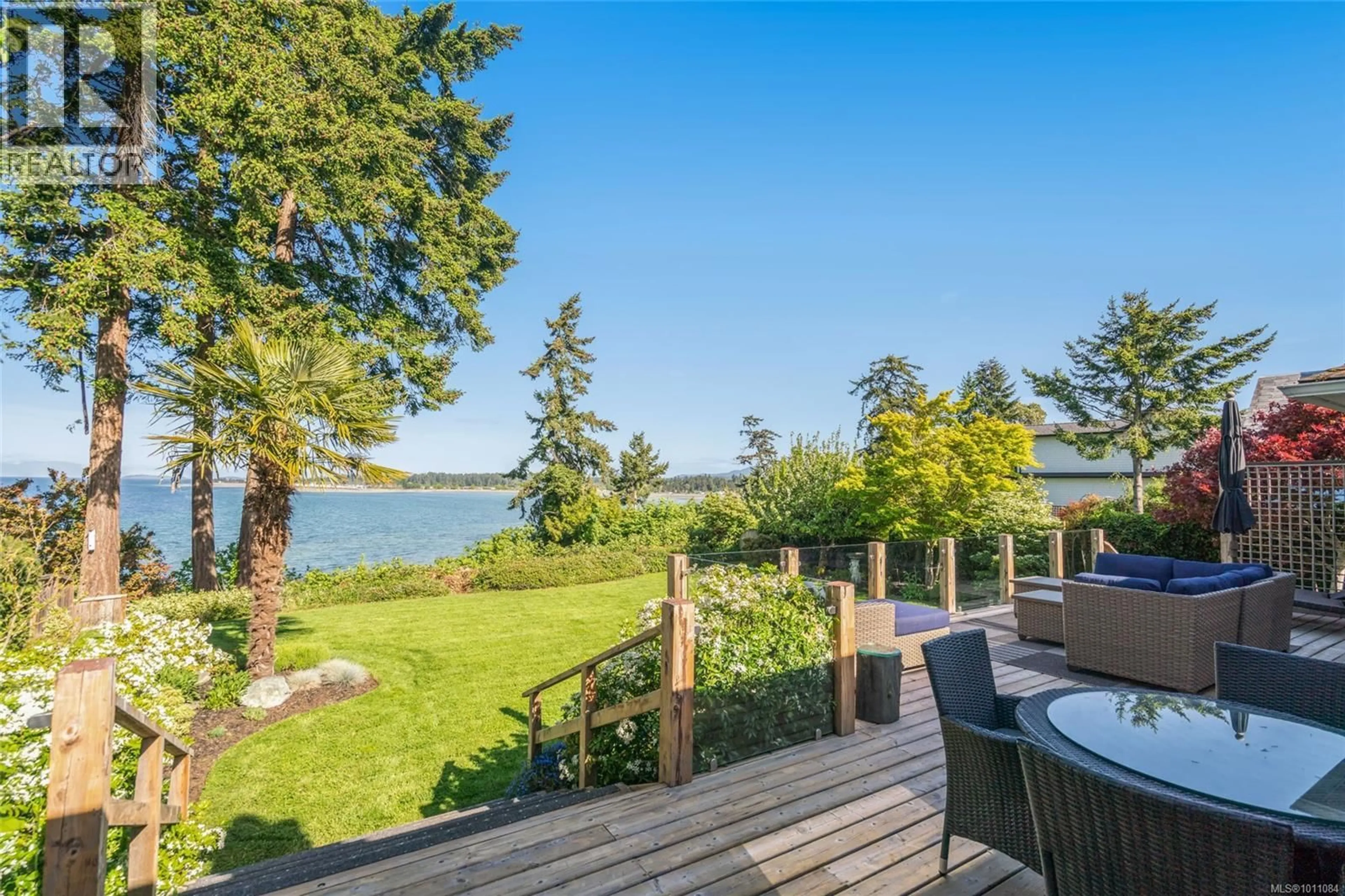 Patio, water/lake/river/ocean view for 428 DOGWOOD STREET NORTH, Parksville British Columbia V9P1C6
