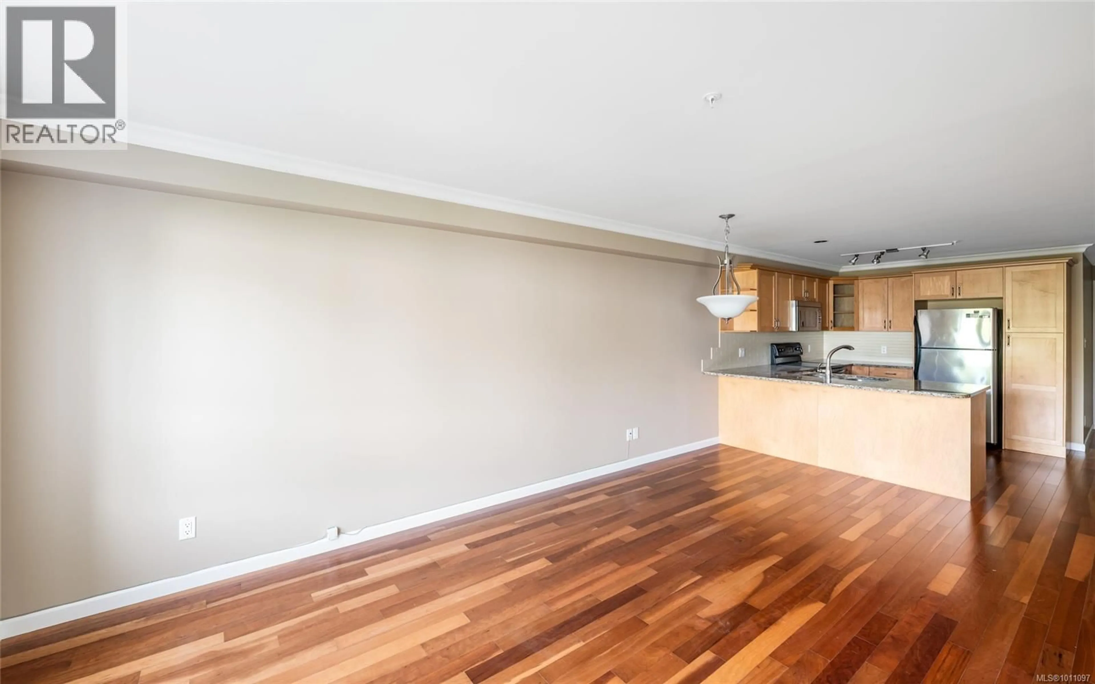 A pic of a room for 304 - 1514 CHURCH AVENUE, Saanich British Columbia V8P0A3