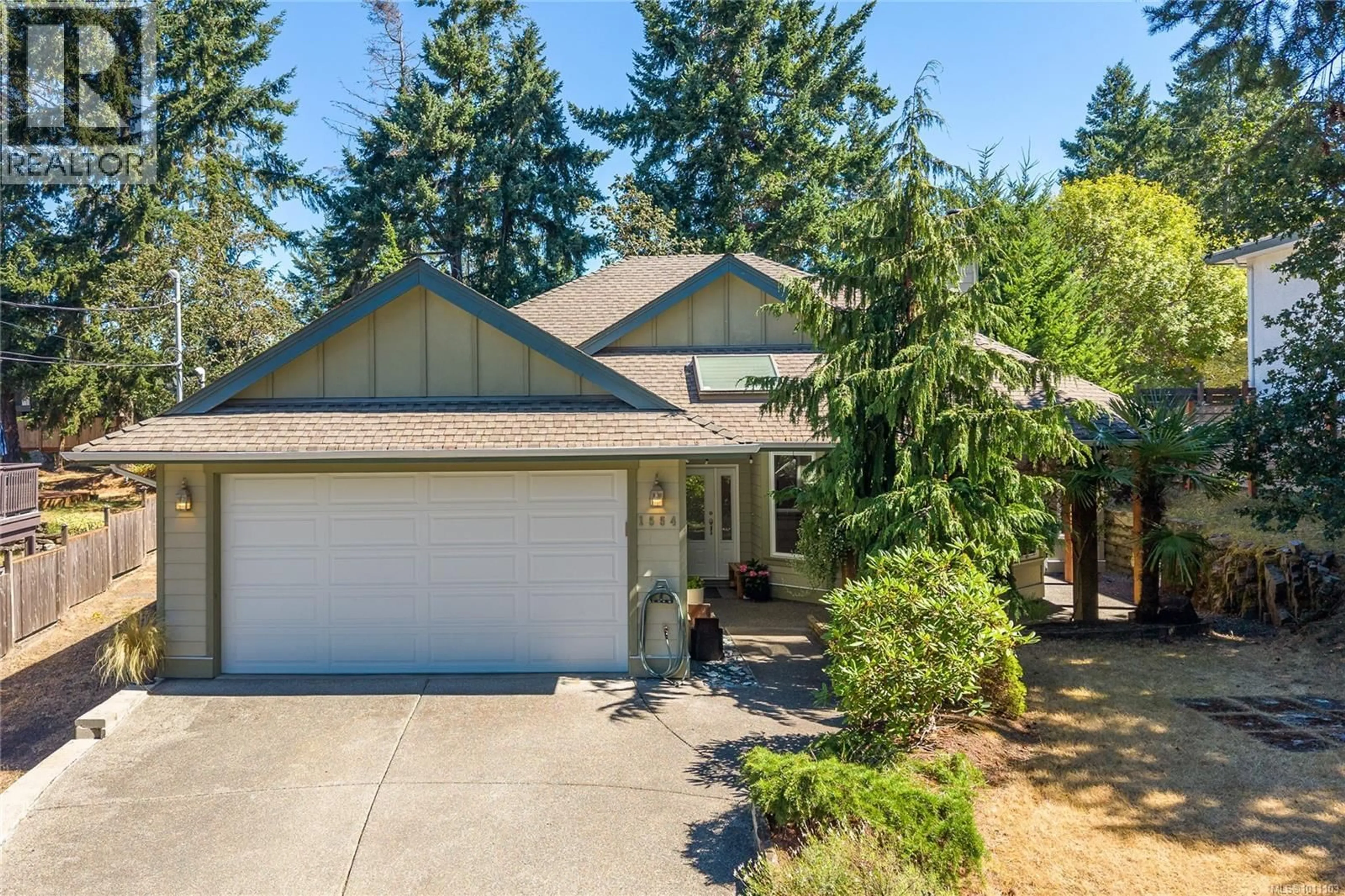 Home with vinyl exterior material, street for 1554 MARINA WAY, Nanoose Bay British Columbia V9P9B5