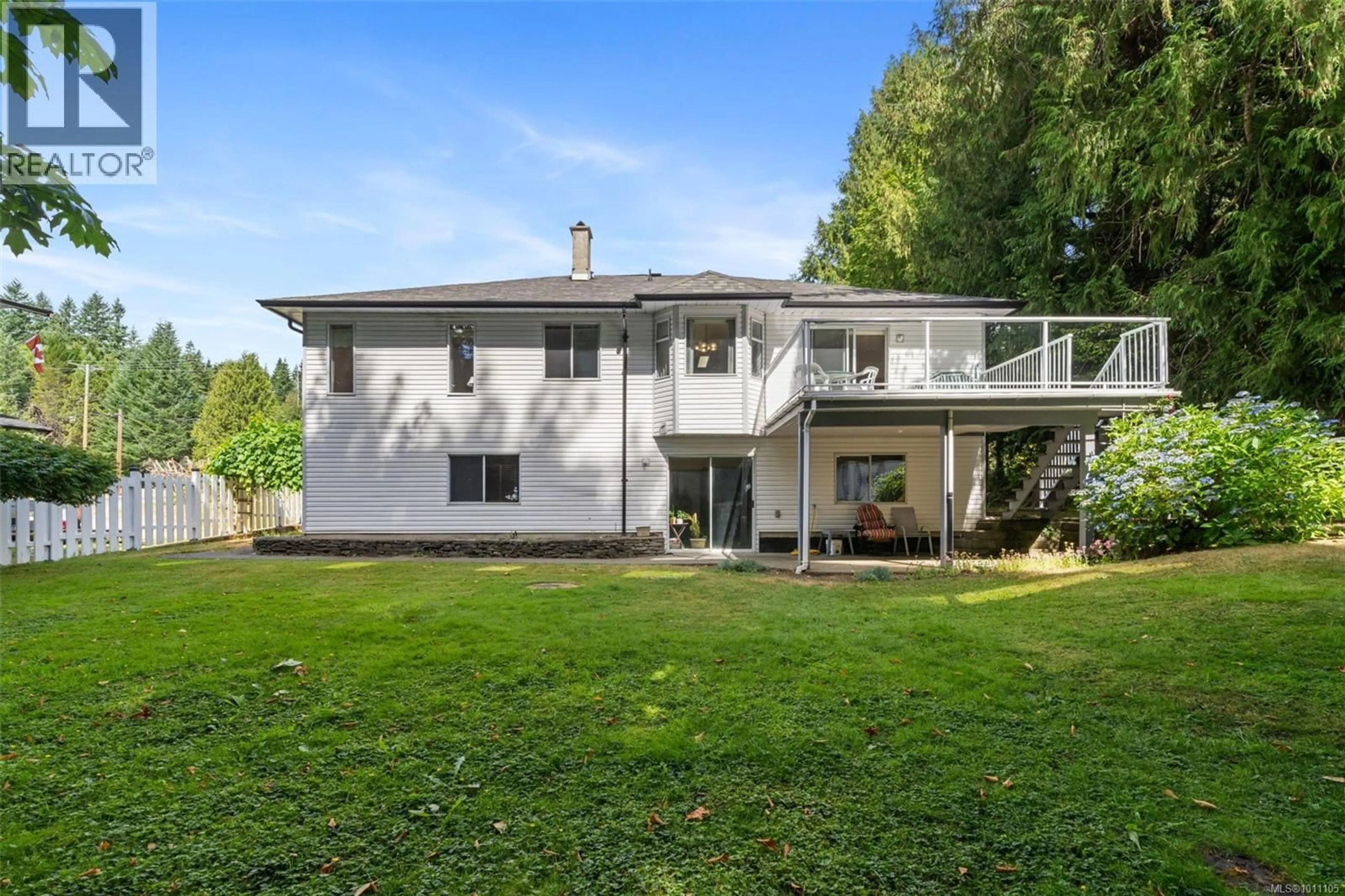 A pic from outside/outdoor area/front of a property/back of a property/a pic from drone, unknown for 18 NORTH SHORE ROAD, Lake Cowichan British Columbia V0R2G0