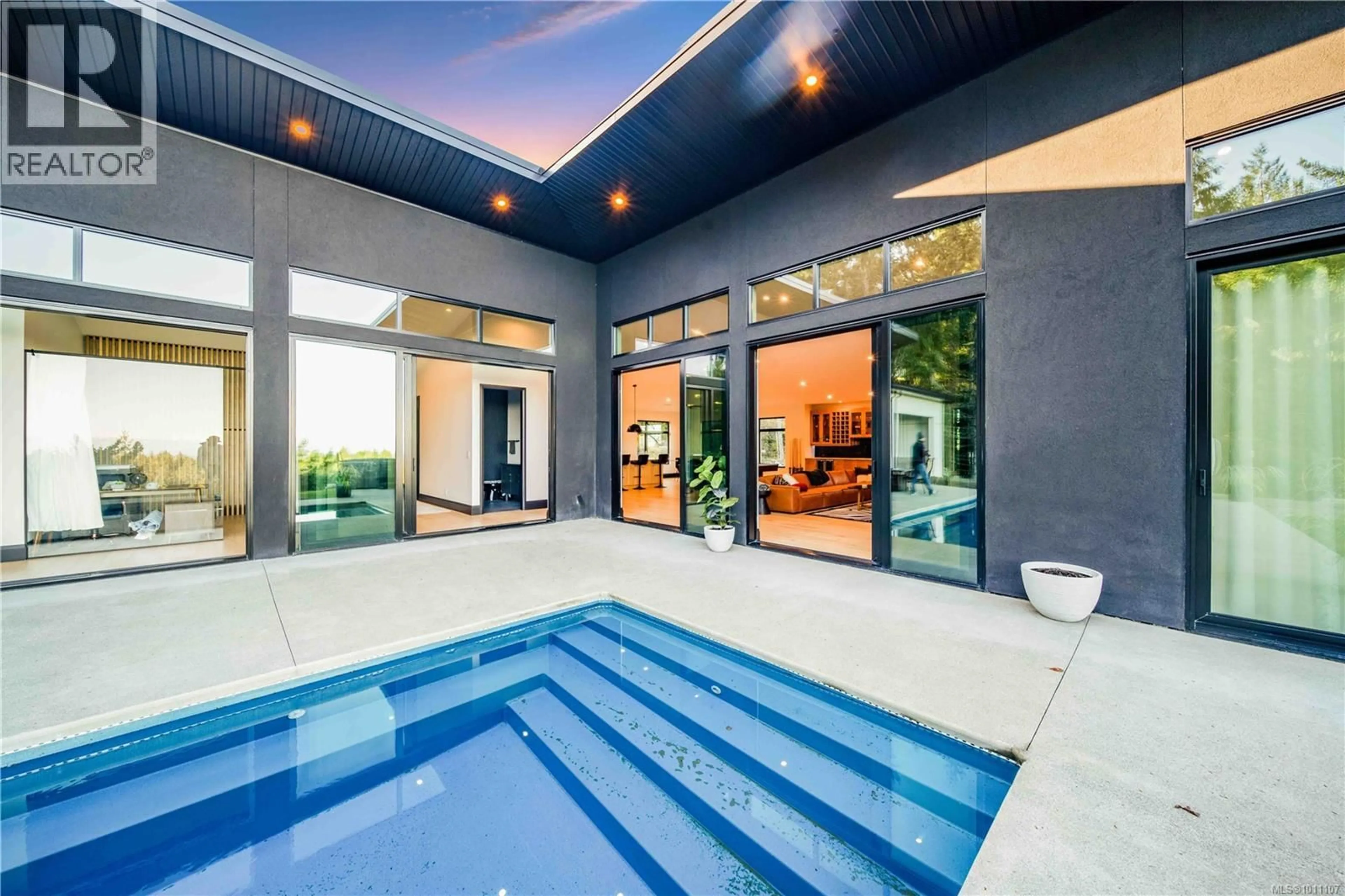 Pool for 6290 PHANTOM ROAD, Lantzville British Columbia V0R2H0
