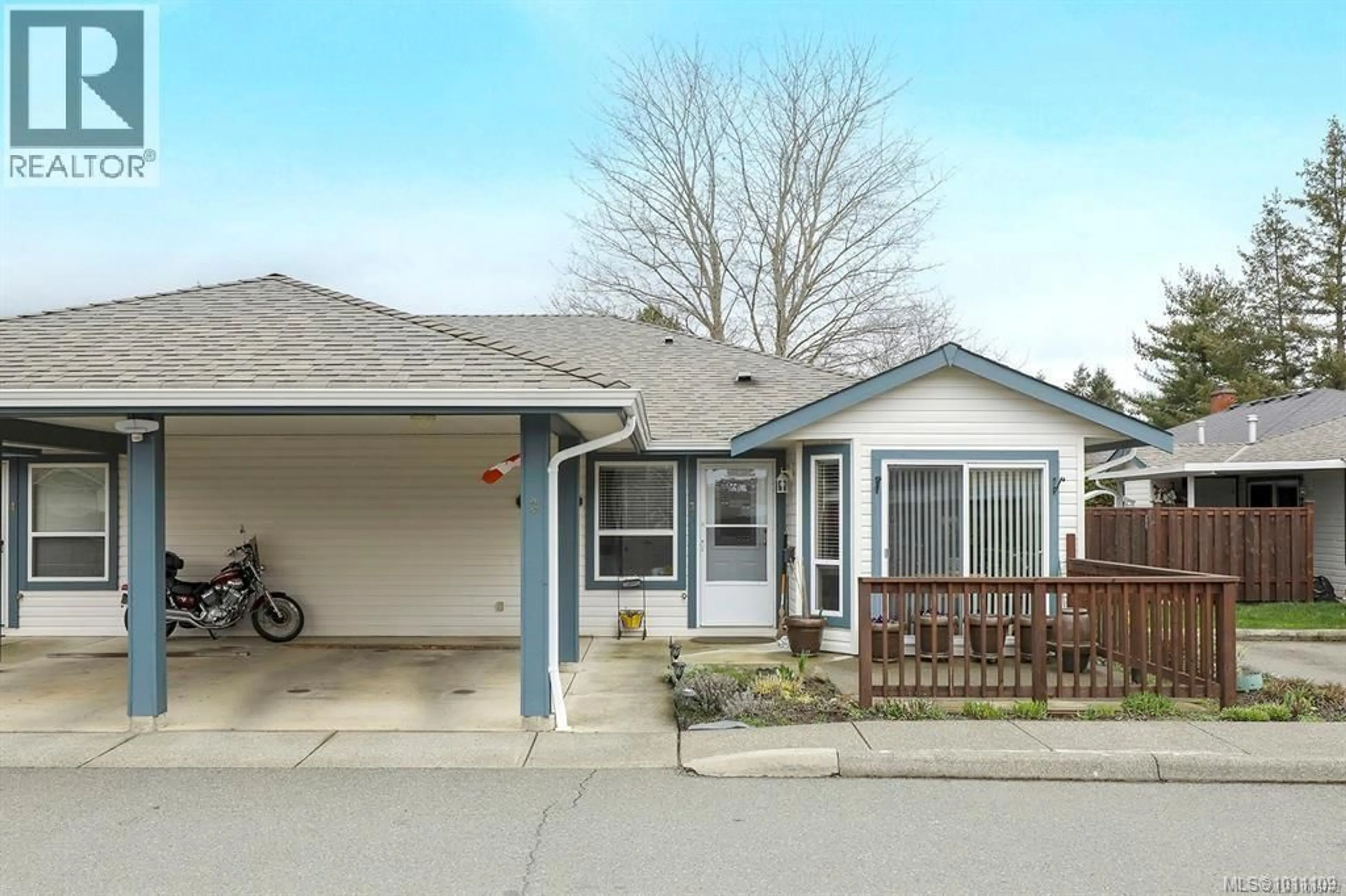 Home with vinyl exterior material, street for 3 - 1755 WILLEMAR AVENUE, Courtenay British Columbia V9M3M5