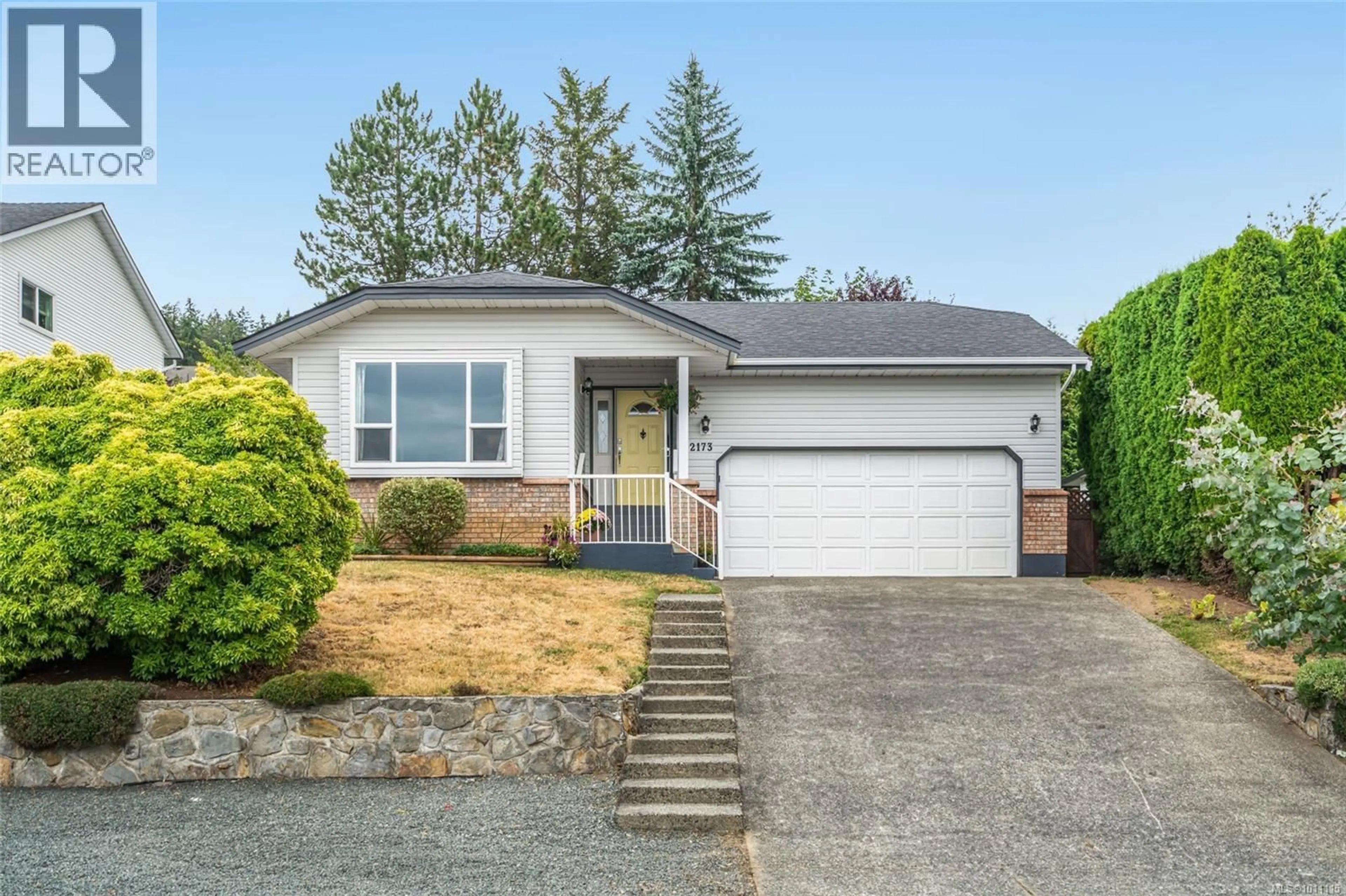 Home with vinyl exterior material, street for 2173 WOODTHRUSH PLACE, Nanaimo British Columbia V9R6V2
