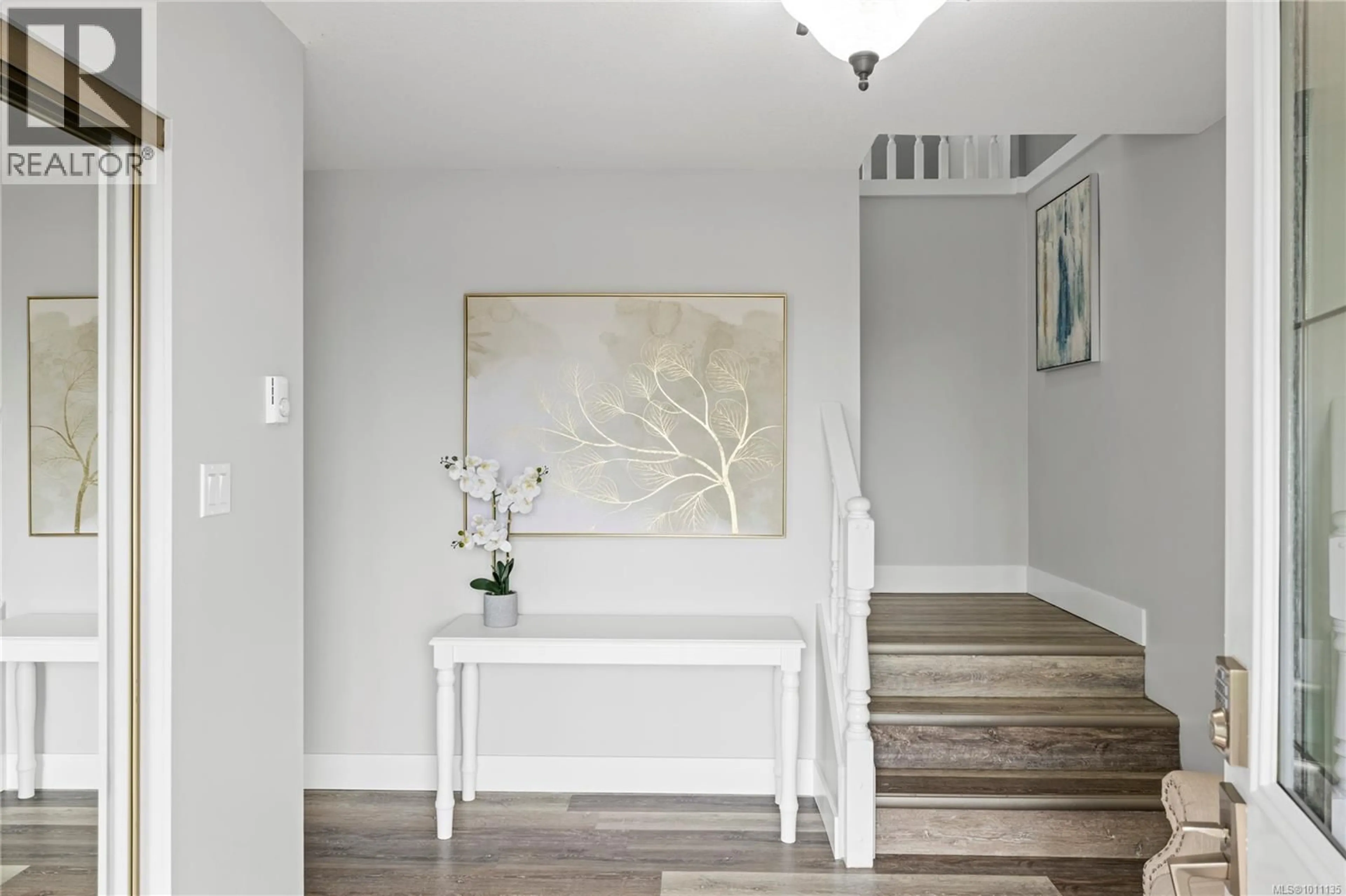 Indoor entryway for 6239 SCOLLOS PLACE, Nanaimo British Columbia V9V1K9