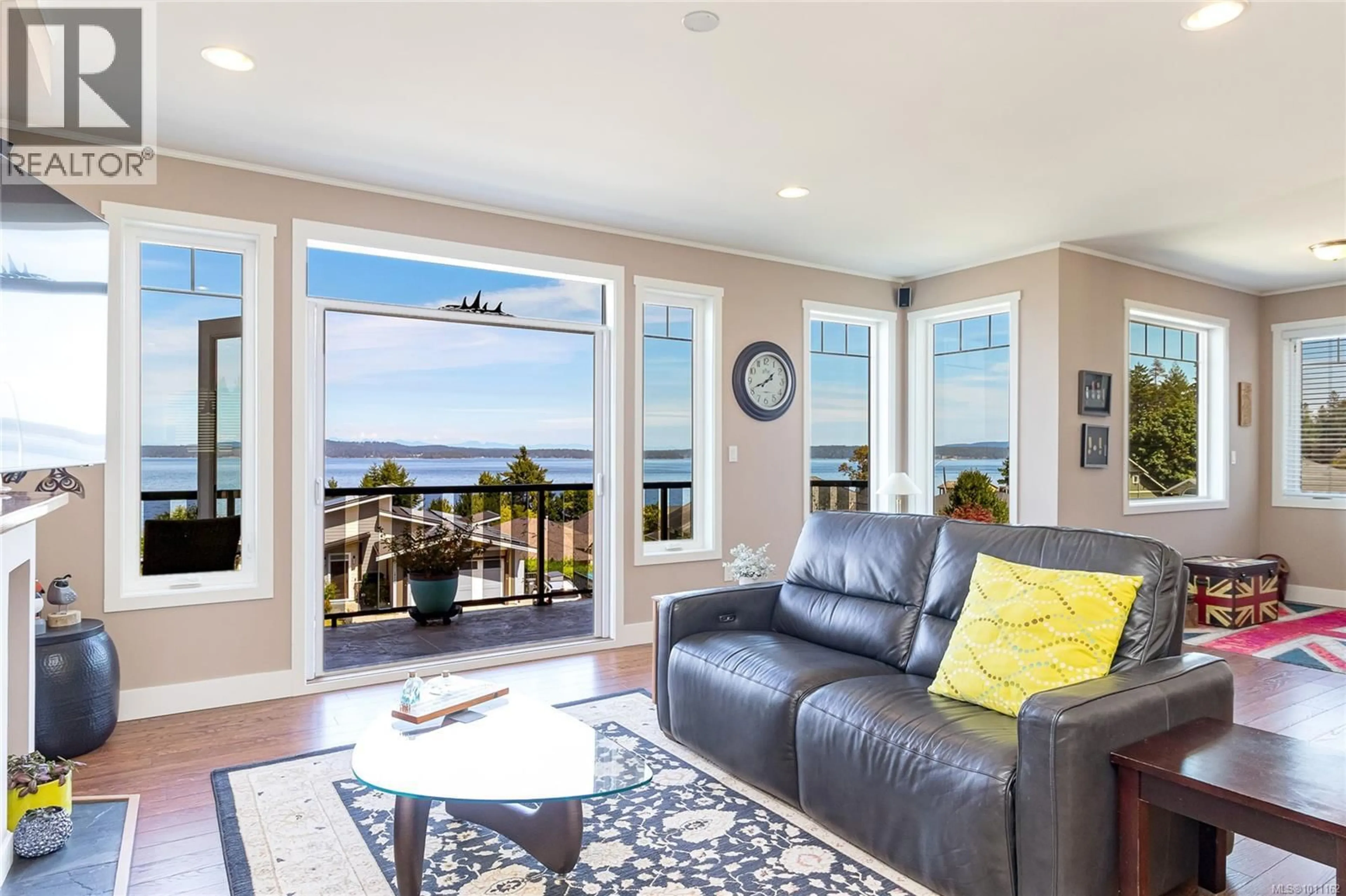 Living room with furniture, unknown for 10120 ORCA VIEW TERRACE, Chemainus British Columbia V0R1K2