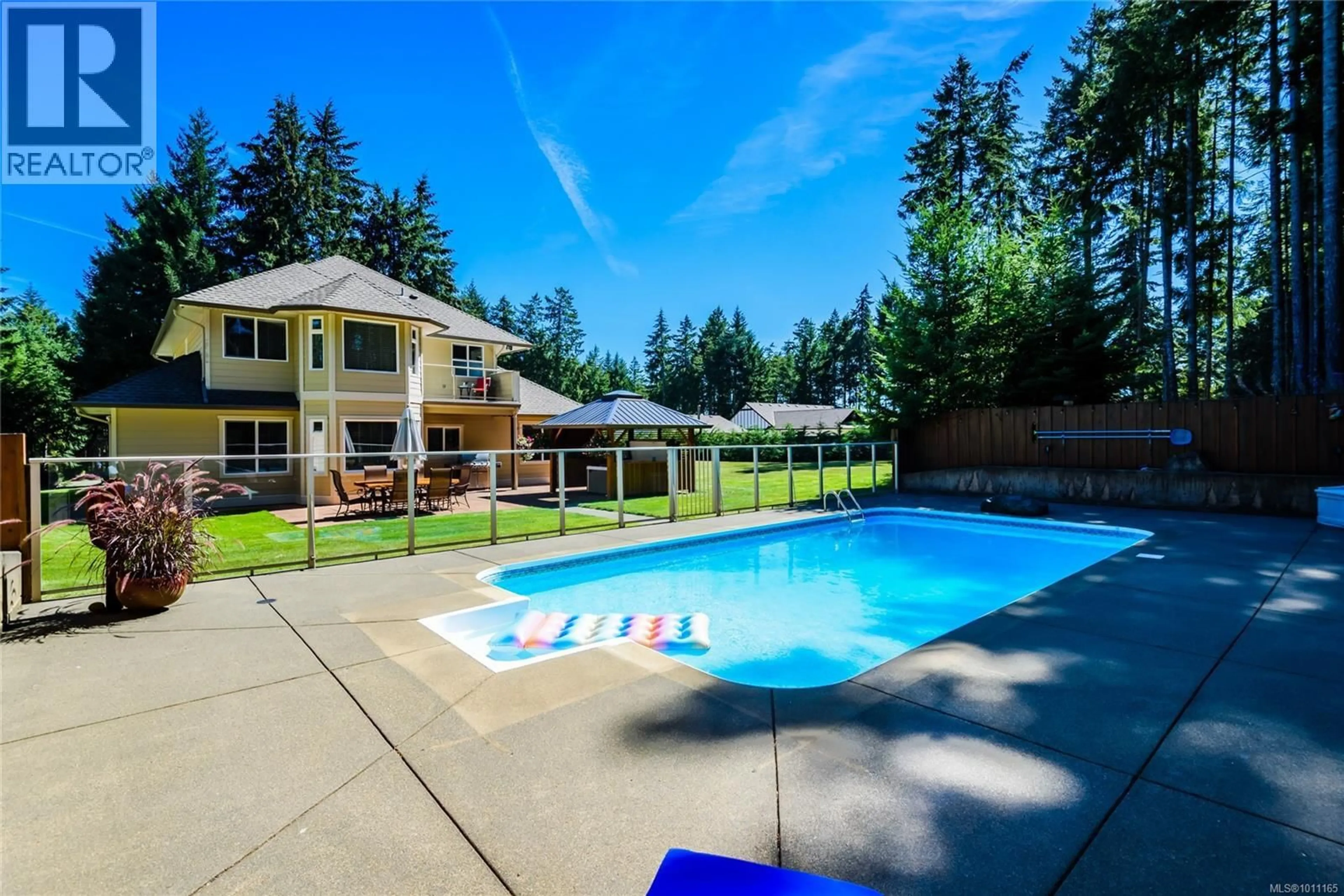 Pool for 2042 STEVEDOR ROAD, Courtenay British Columbia V9J1Y4
