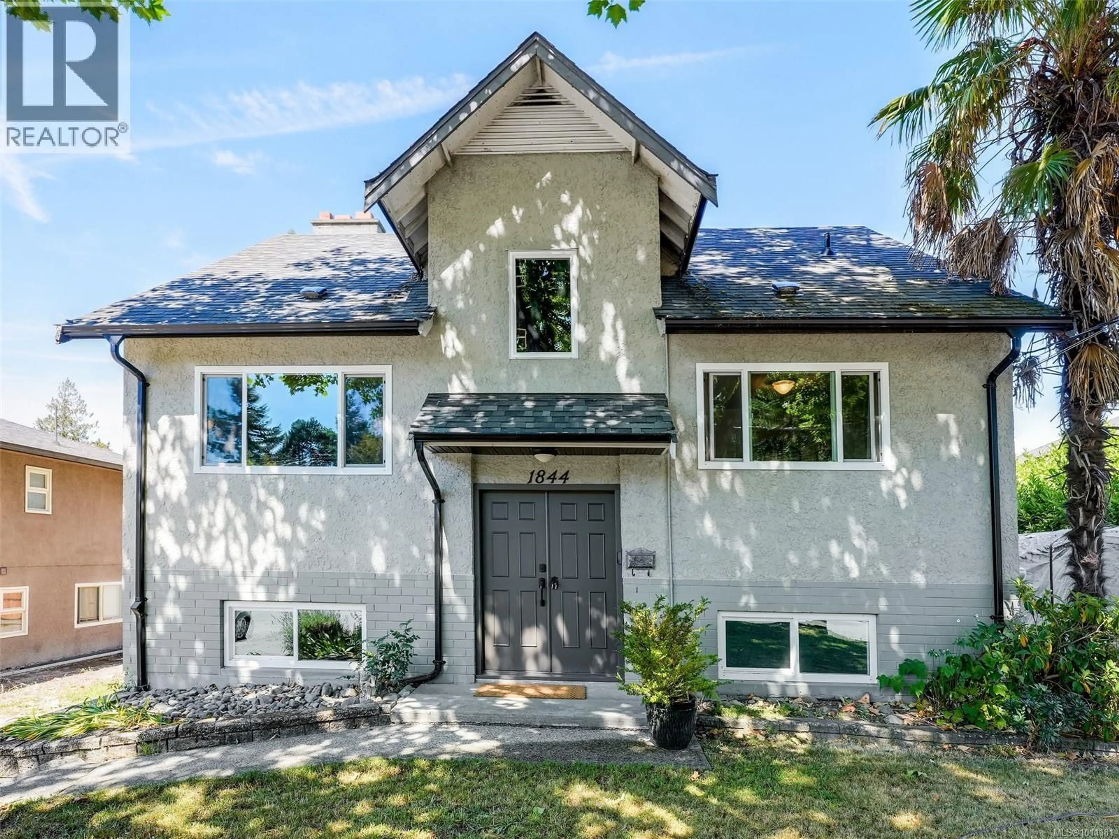 Home with brick exterior material, street for 1844 KINGS ROAD, Saanich British Columbia V8R2P3