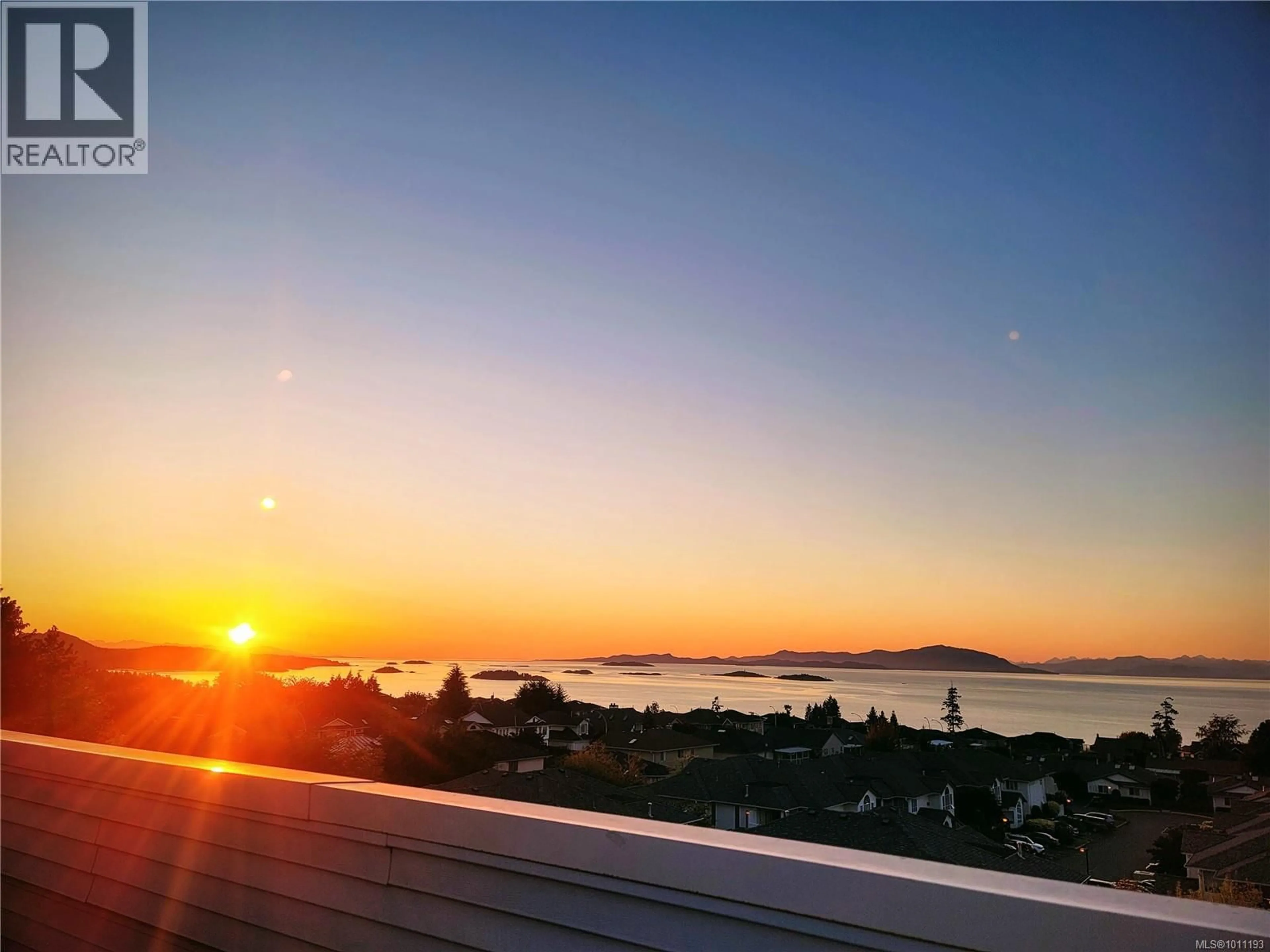 Blurry image for 216B - 6231 BLUEBACK ROAD, Nanaimo British Columbia V9V1J3