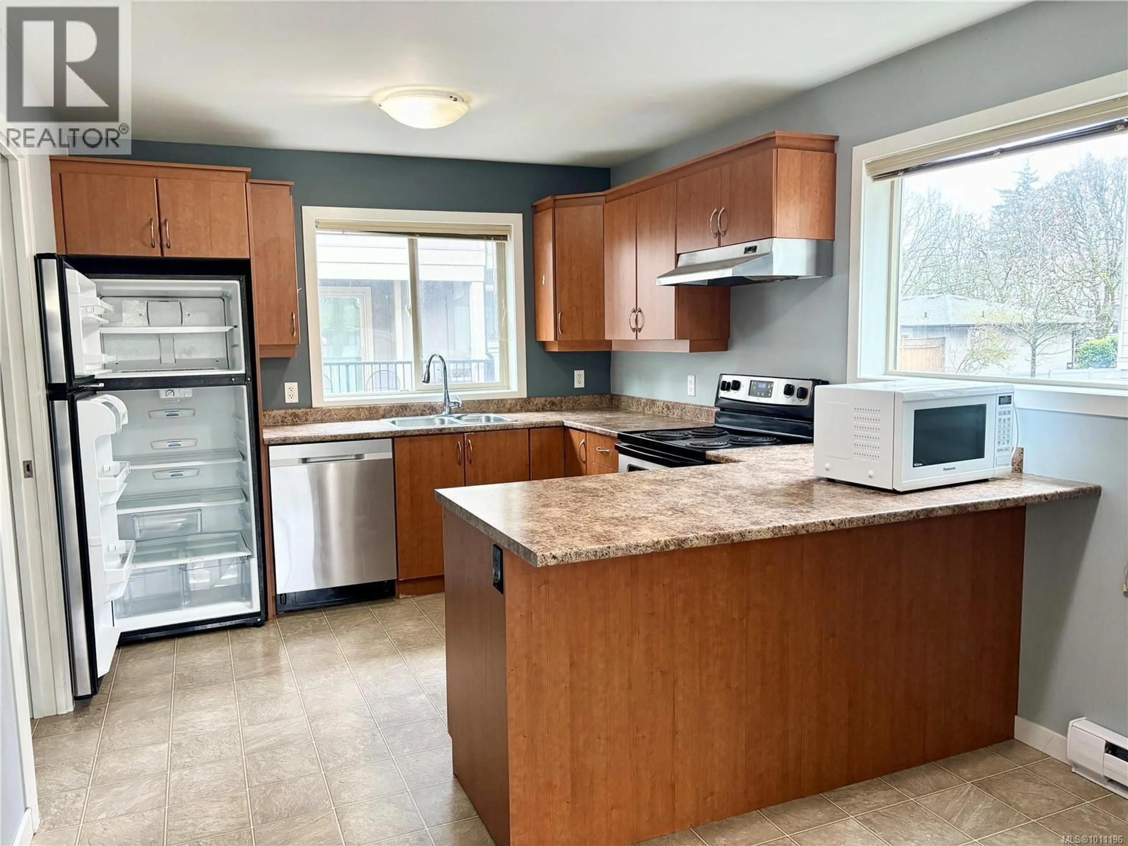 Standard kitchen, unknown for 101 - 2710 PEATT ROAD, Langford British Columbia V9B3V3