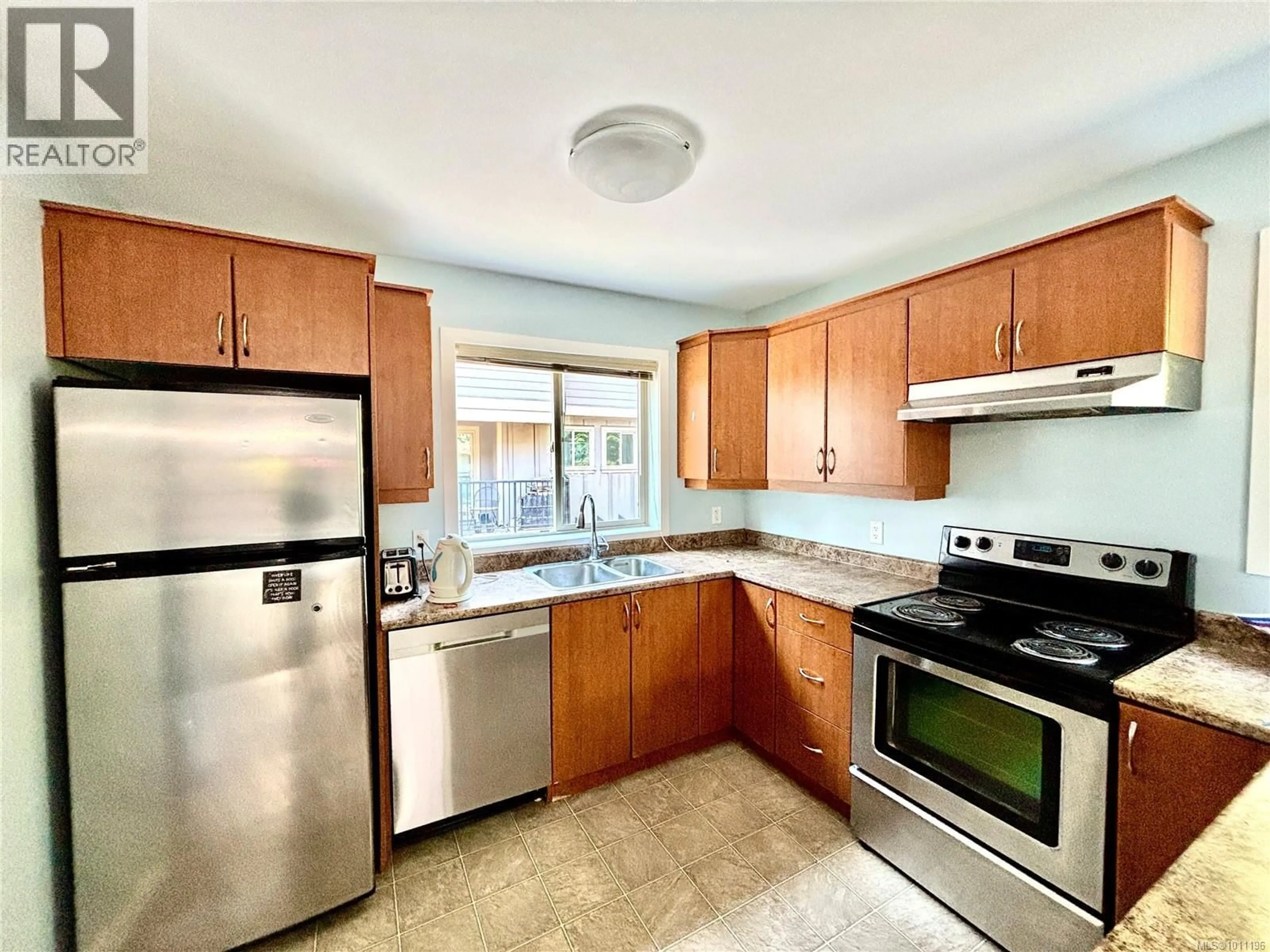 Standard kitchen, unknown for 101 - 2710 PEATT ROAD, Langford British Columbia V9B3V3