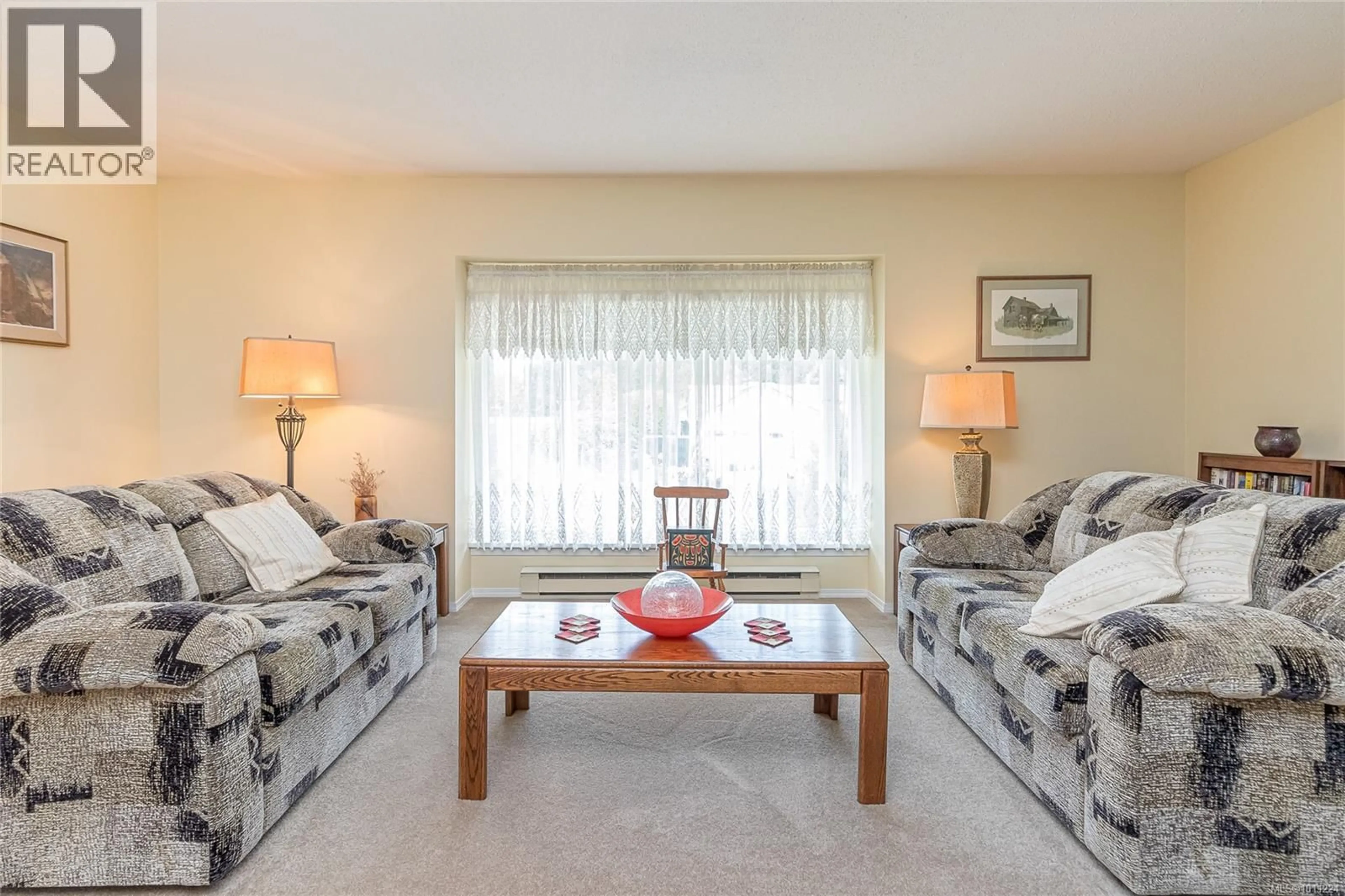 Living room with furniture, unknown for 3220 MOORFIELD ROAD, Duncan British Columbia V9L4A9