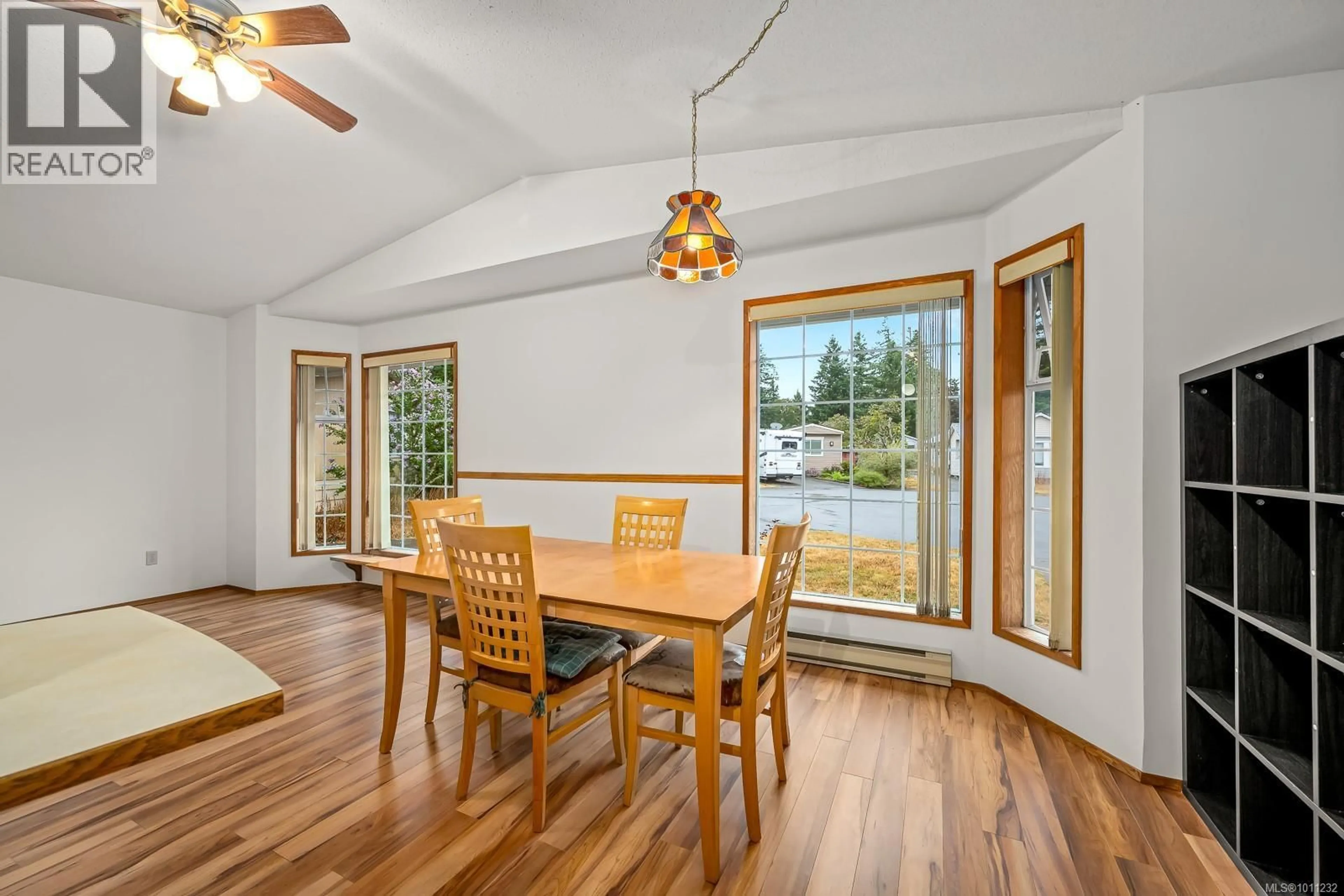 Dining room, wood/laminate floor for 2105 PEMBERTON PLACE, Comox British Columbia V9M3P8