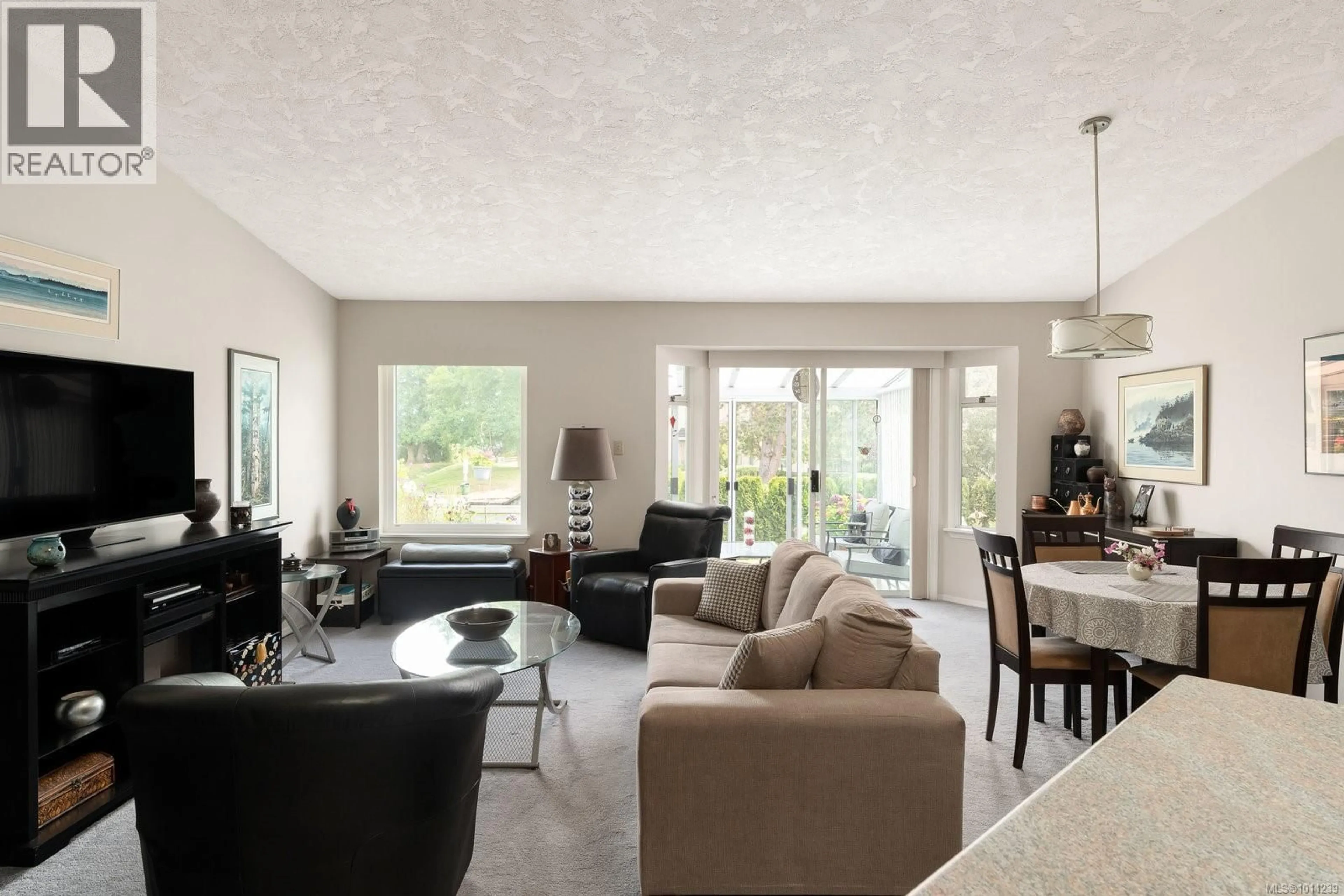 Living room with furniture, unknown for 74 - 2600 FERGUSON ROAD, Central Saanich British Columbia V8M2C1