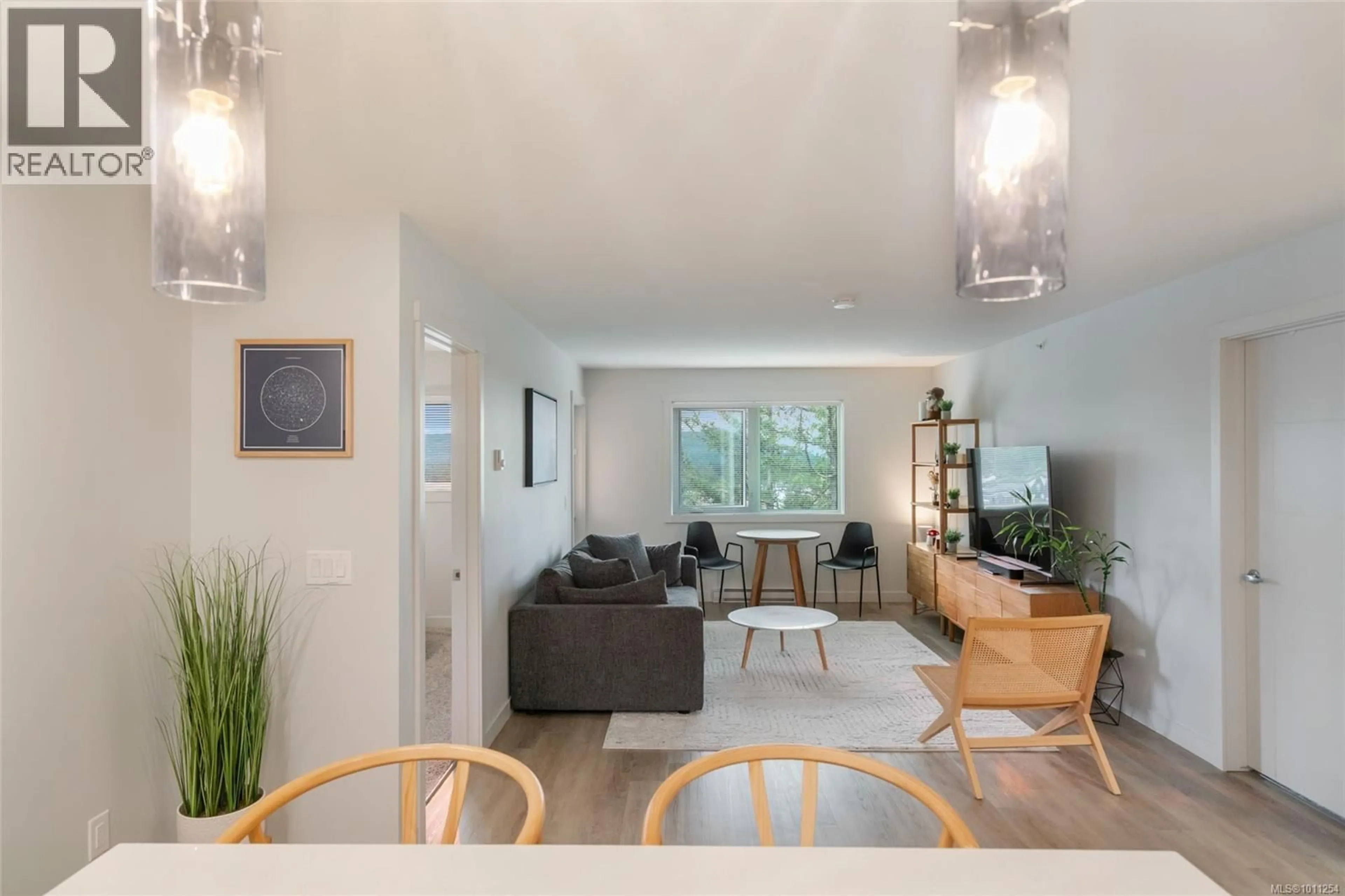 Living room with furniture, unknown for 309 - 4810 CEDAR RIDGE PLACE, Nanaimo British Columbia V9T0M7
