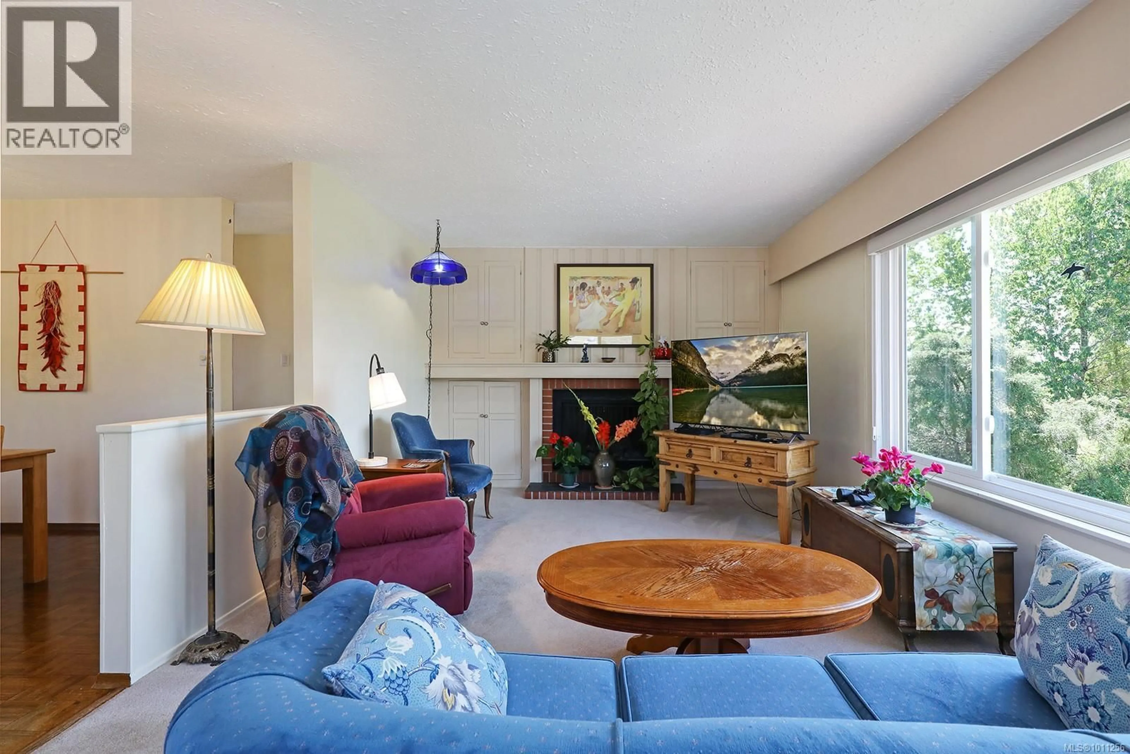 Living room with furniture, unknown for 975 WILLIAMS ROAD, Courtenay British Columbia V9N6E8
