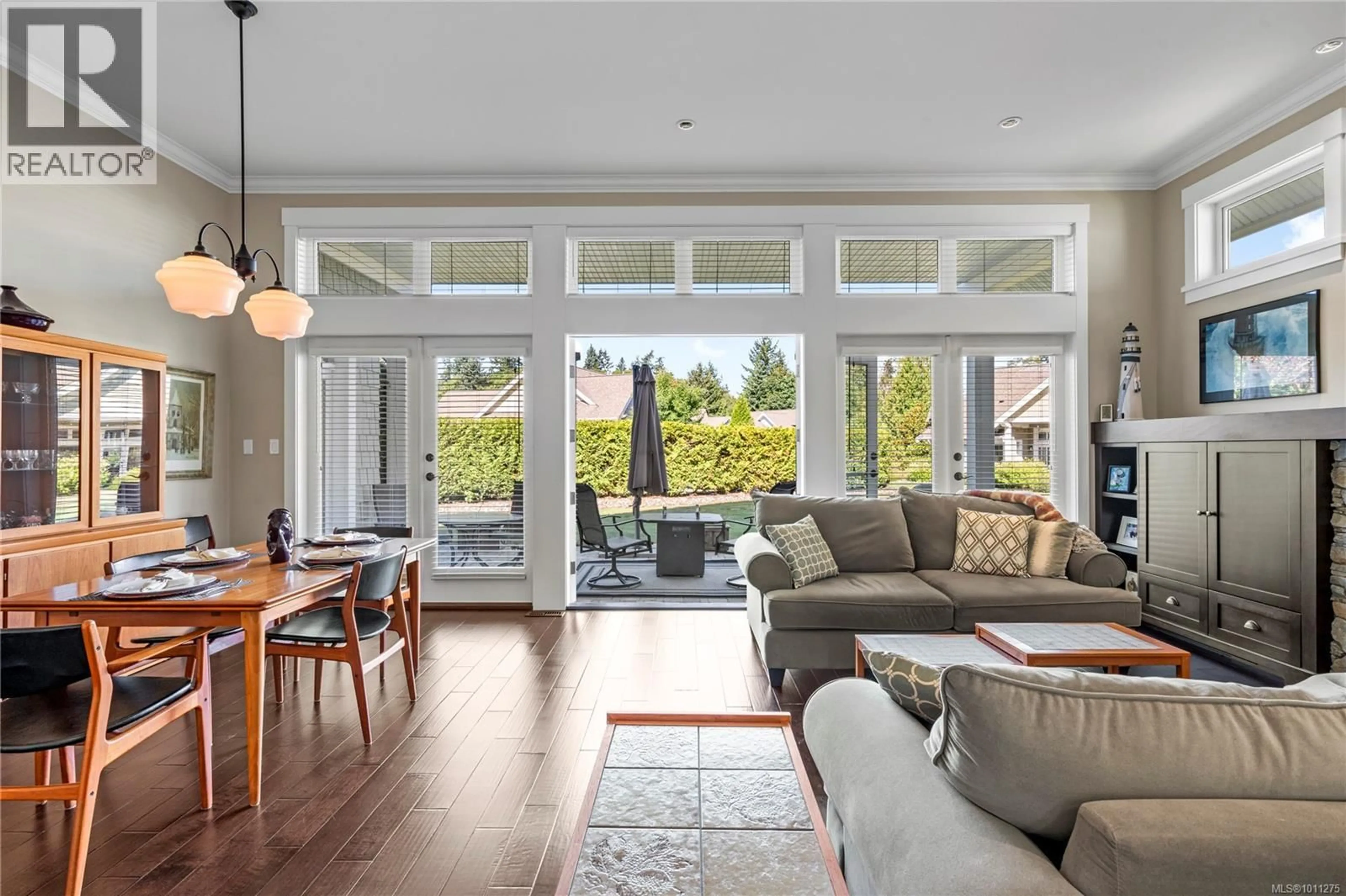 Living room with furniture, unknown for 43 - 5251 ISLAND HIGHWAY, Qualicum Beach British Columbia V9K2C1