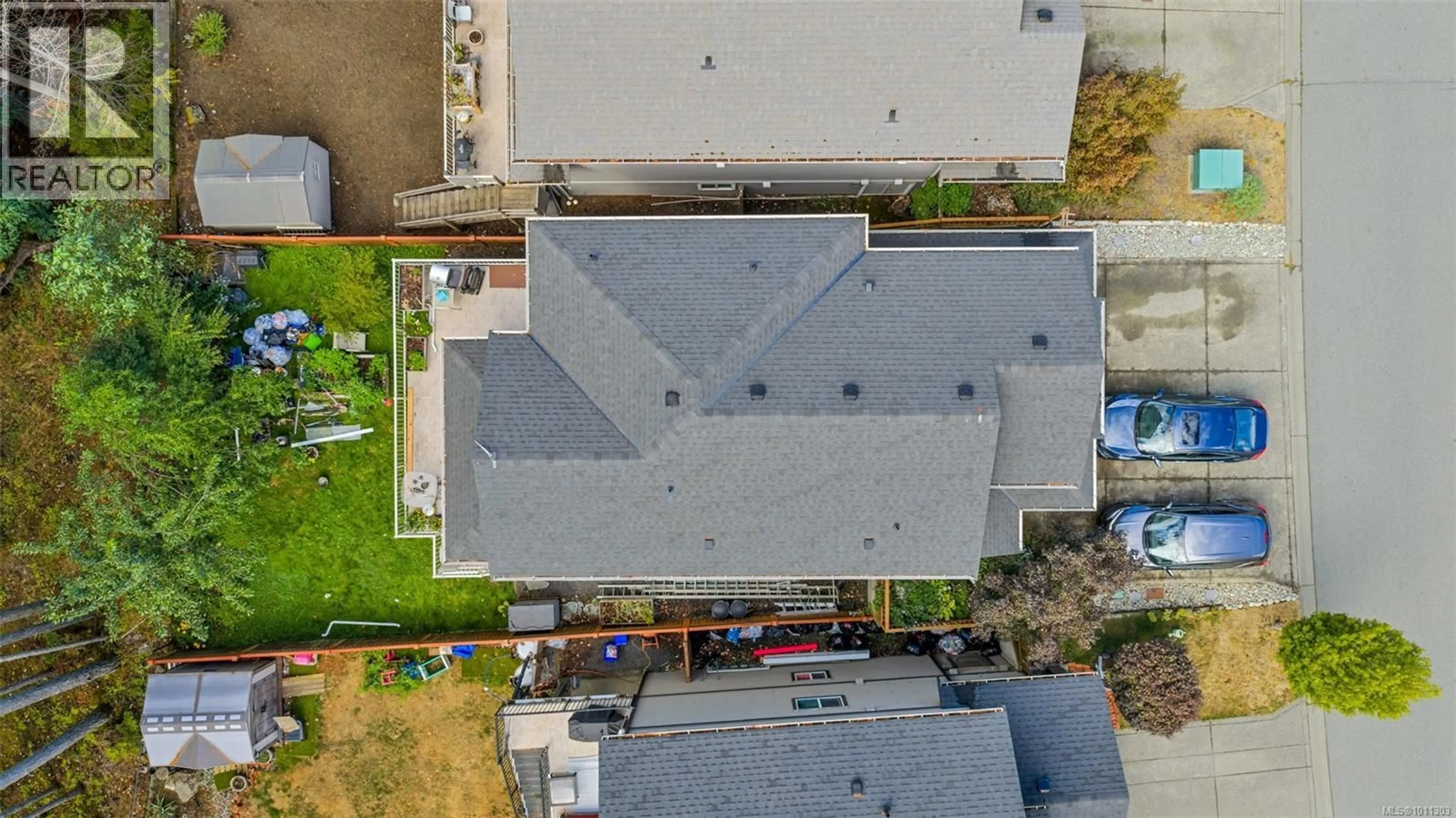 A pic from outside/outdoor area/front of a property/back of a property/a pic from drone, street for 3016 DORNIER ROAD, Langford British Columbia V9B0N1