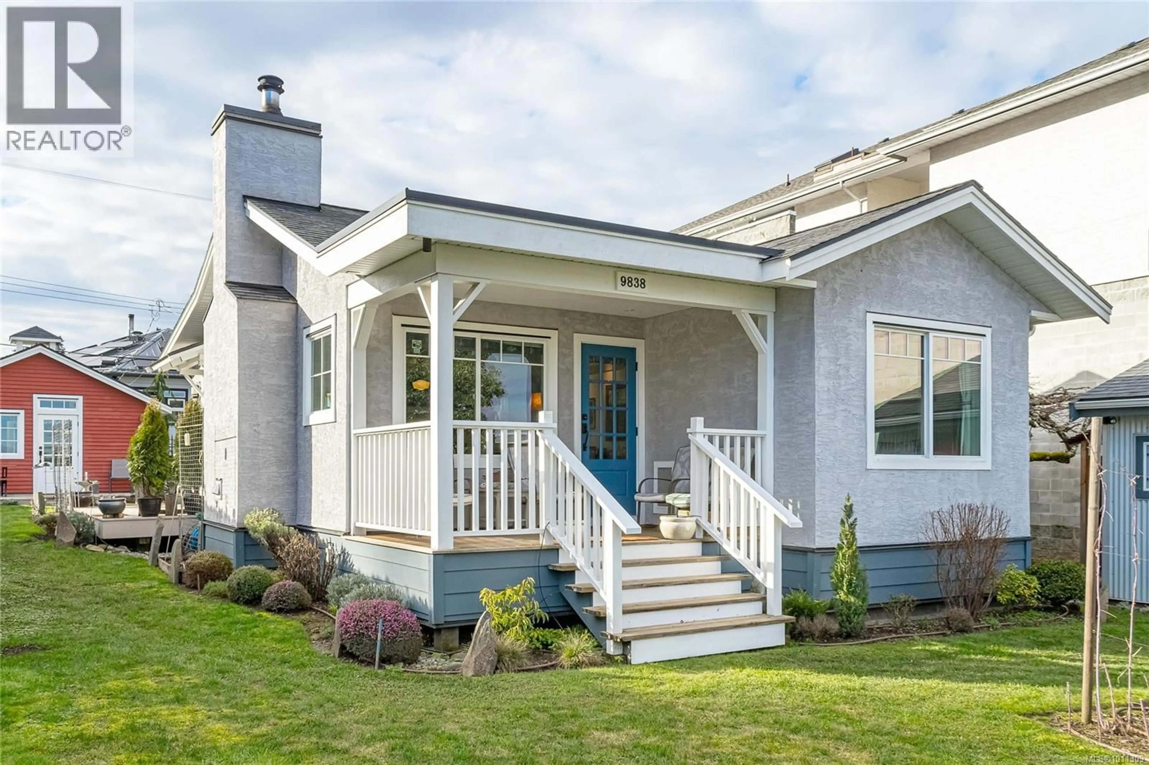 Home with vinyl exterior material, street for 9838 CROFT STREET, Chemainus British Columbia V0R1K0