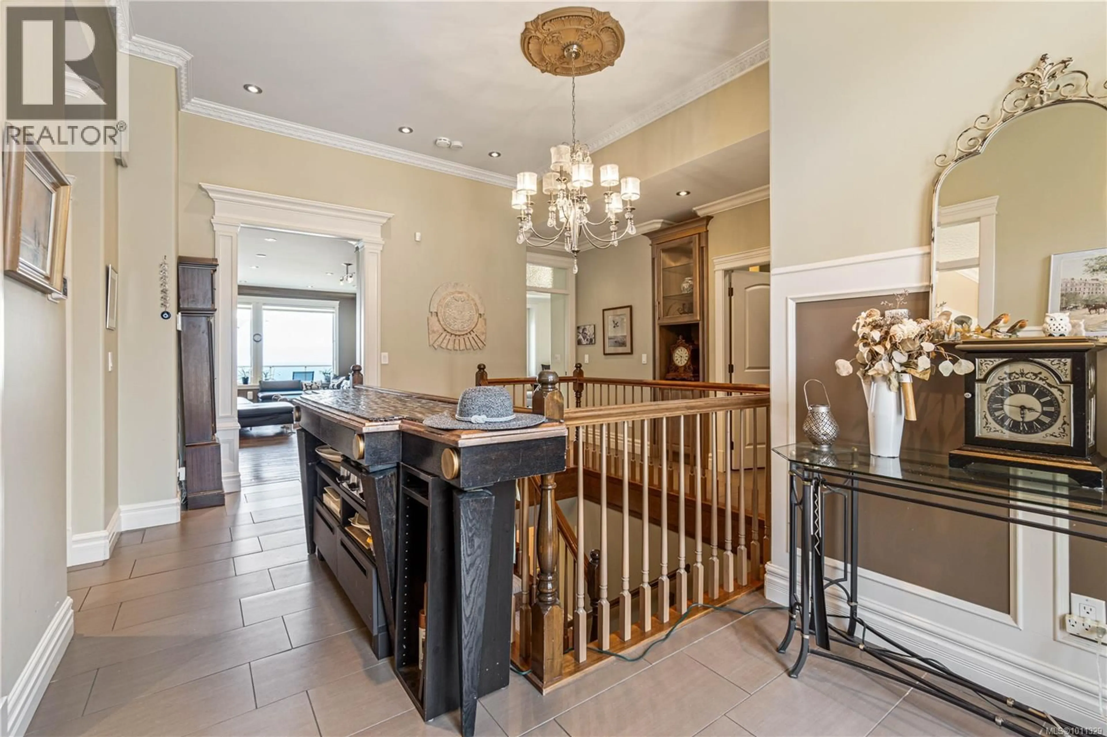 Indoor foyer for 4576 LAGUNA WAY, Nanaimo British Columbia V9T0A8