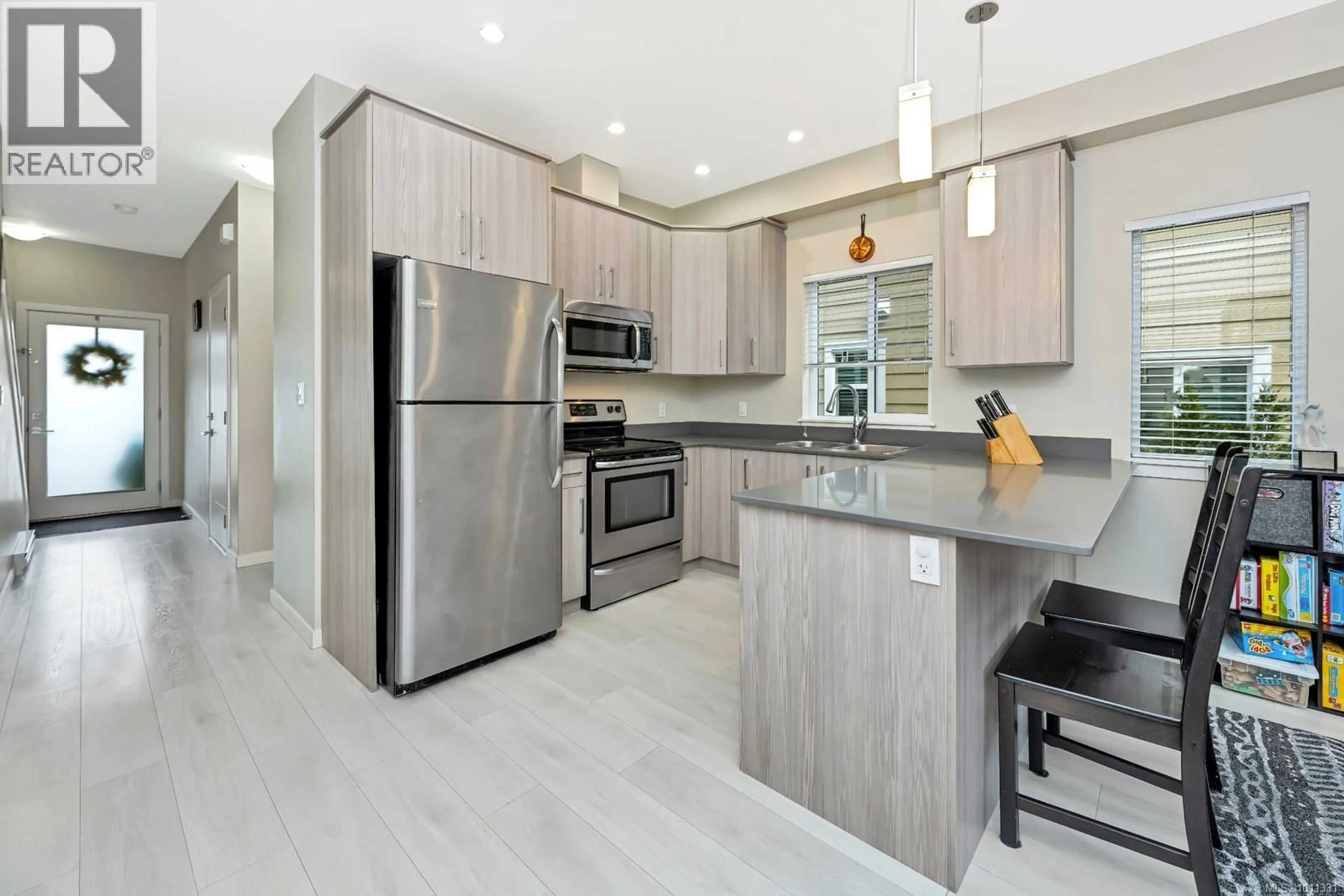 Open concept kitchen, unknown for 3391 CROSSBILL TERRACE, Langford British Columbia V9C0J9