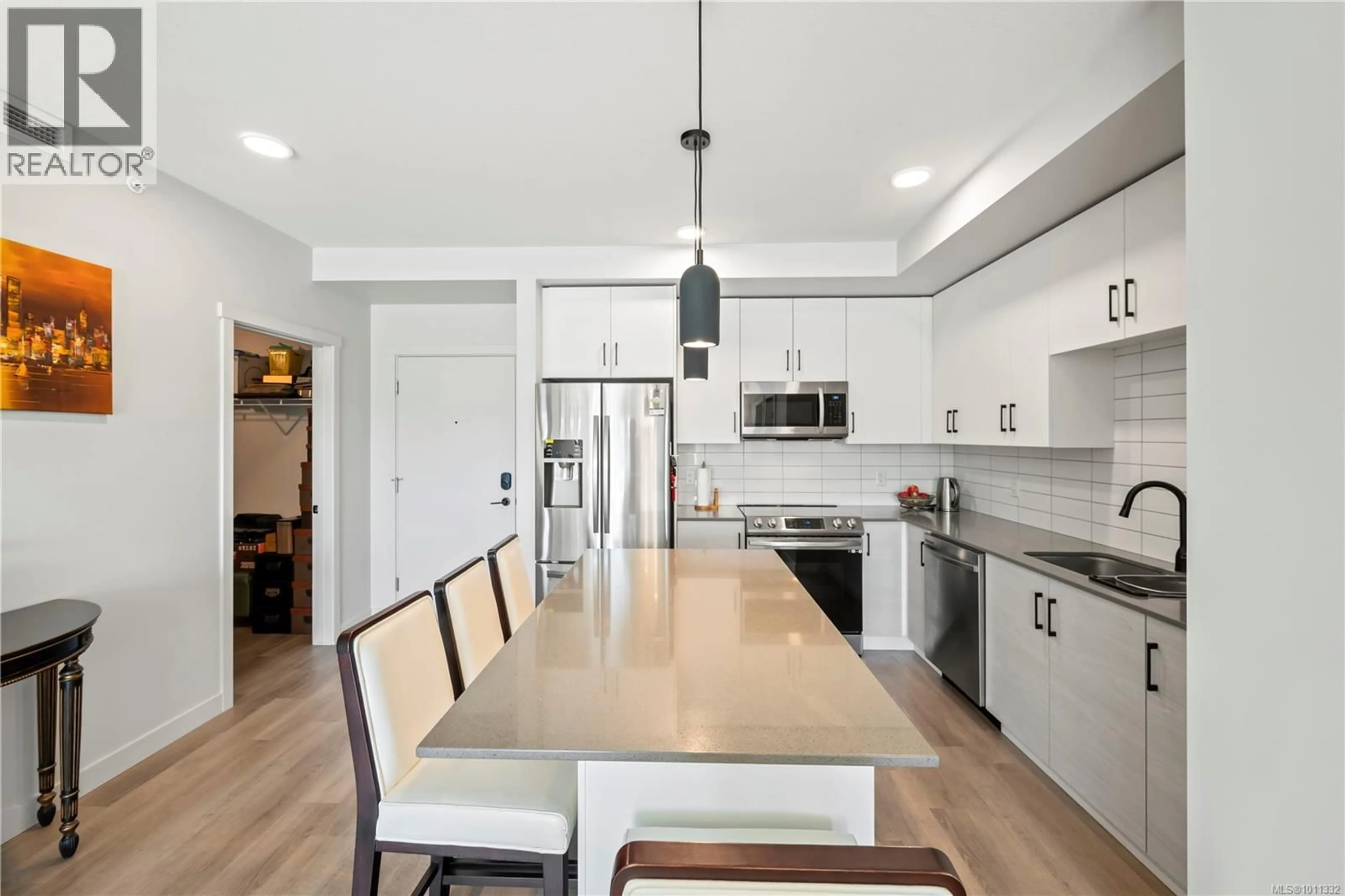 Open concept kitchen, unknown for 601 - 2465 GATEWAY ROAD, Langford British Columbia V9B6R1