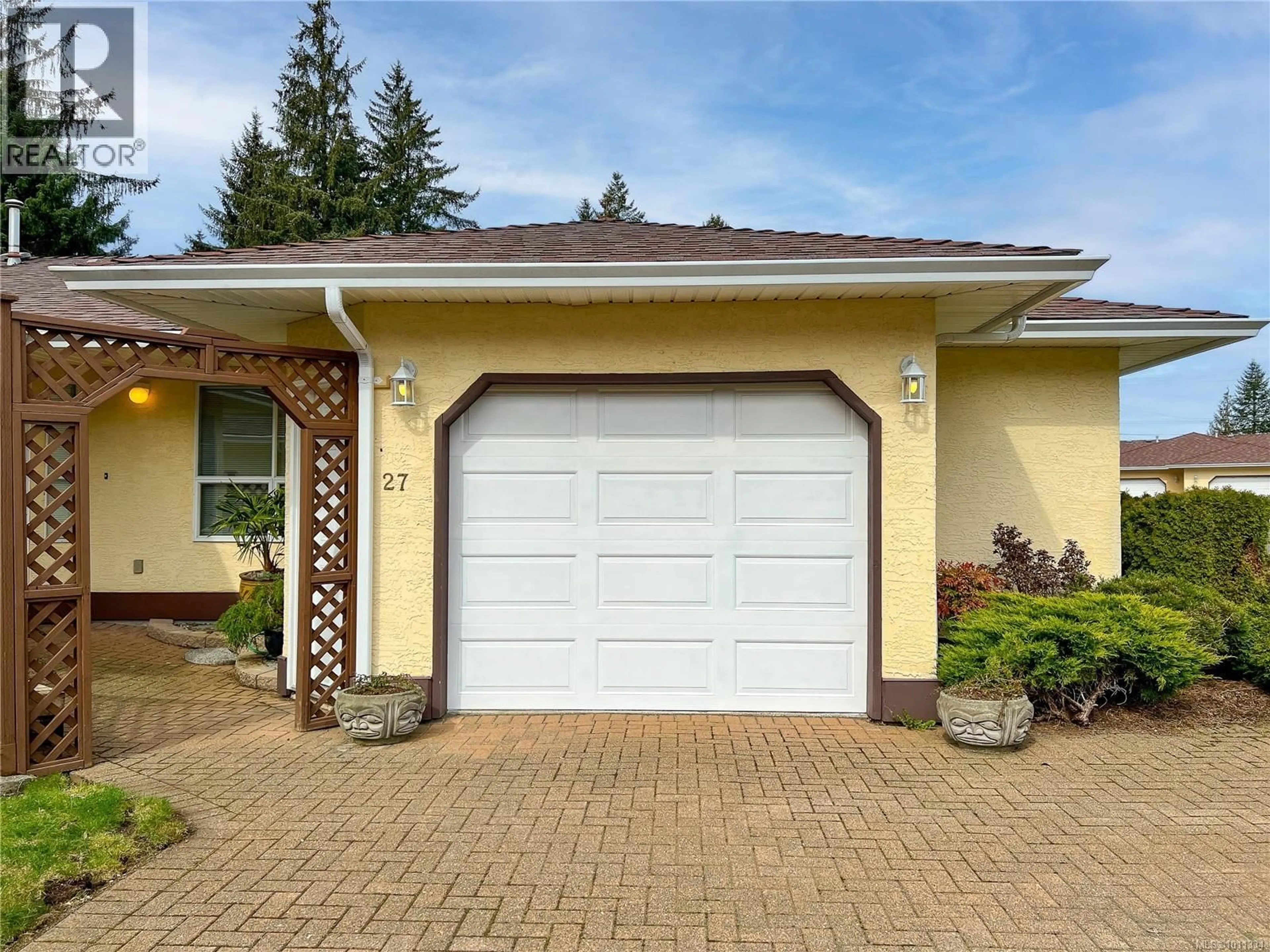 Unknown for 27 - 605 ROCKLAND ROAD, Campbell River British Columbia V9W7X1
