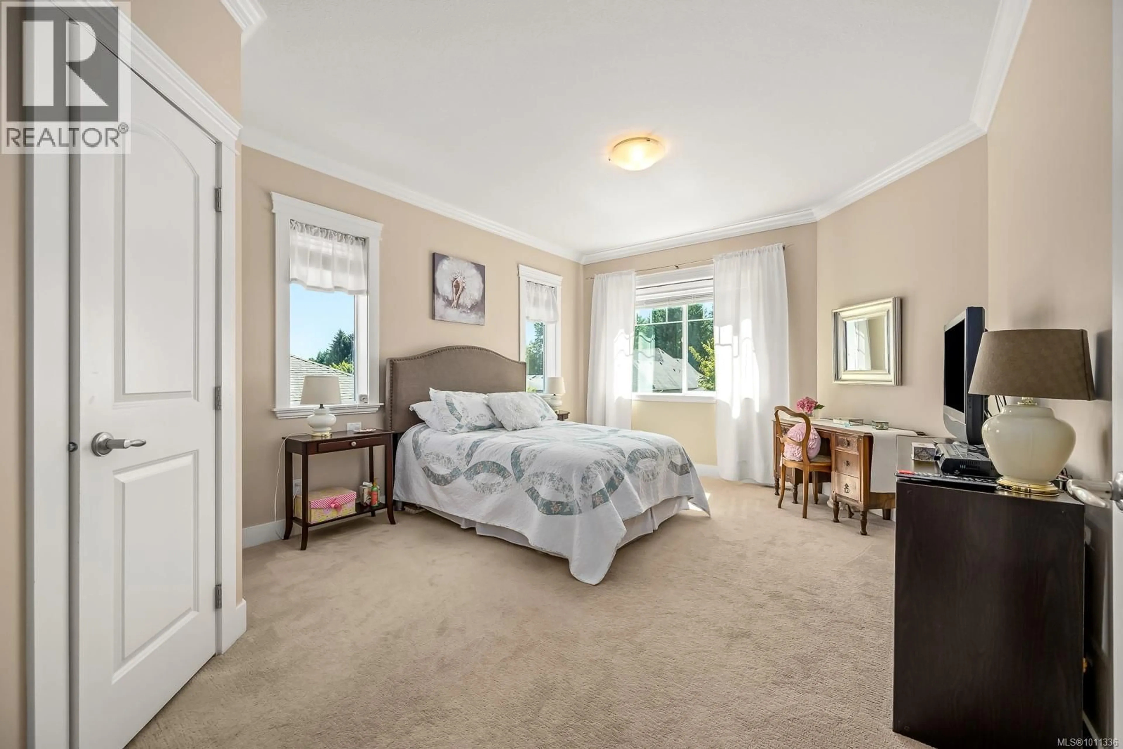 Bedroom with bed, carpet floor for 726 CAMELEON DRIVE, Campbell River British Columbia V9H0A7