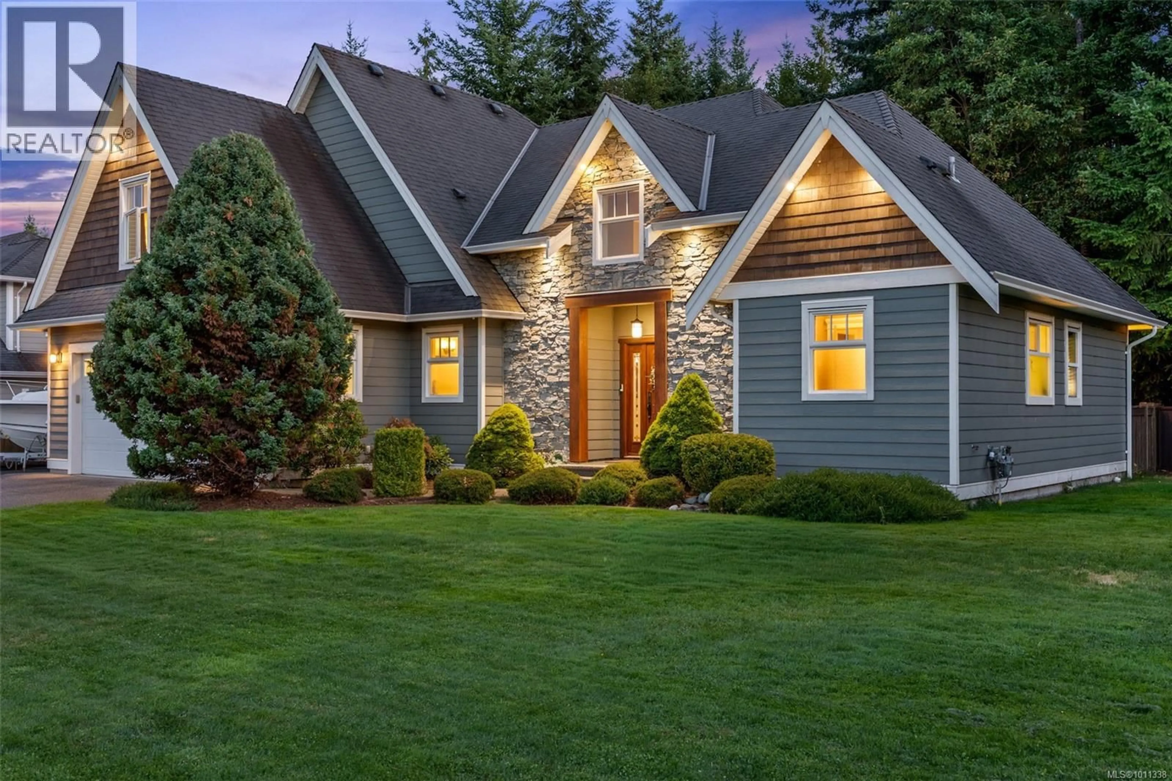 Home with vinyl exterior material, unknown for 759 CAMELEON PLACE, Campbell River British Columbia V9H0A7