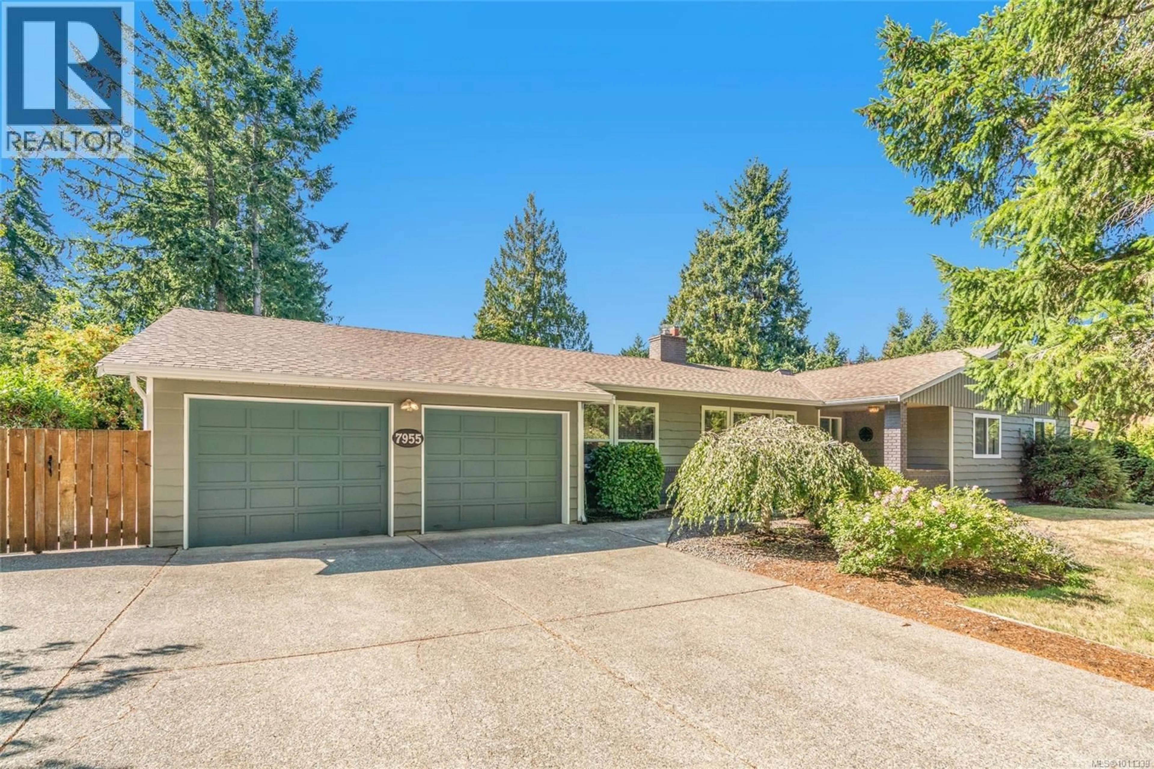 Home with vinyl exterior material, street for 7955 NORTHWIND DRIVE, Lantzville British Columbia V0R2H0