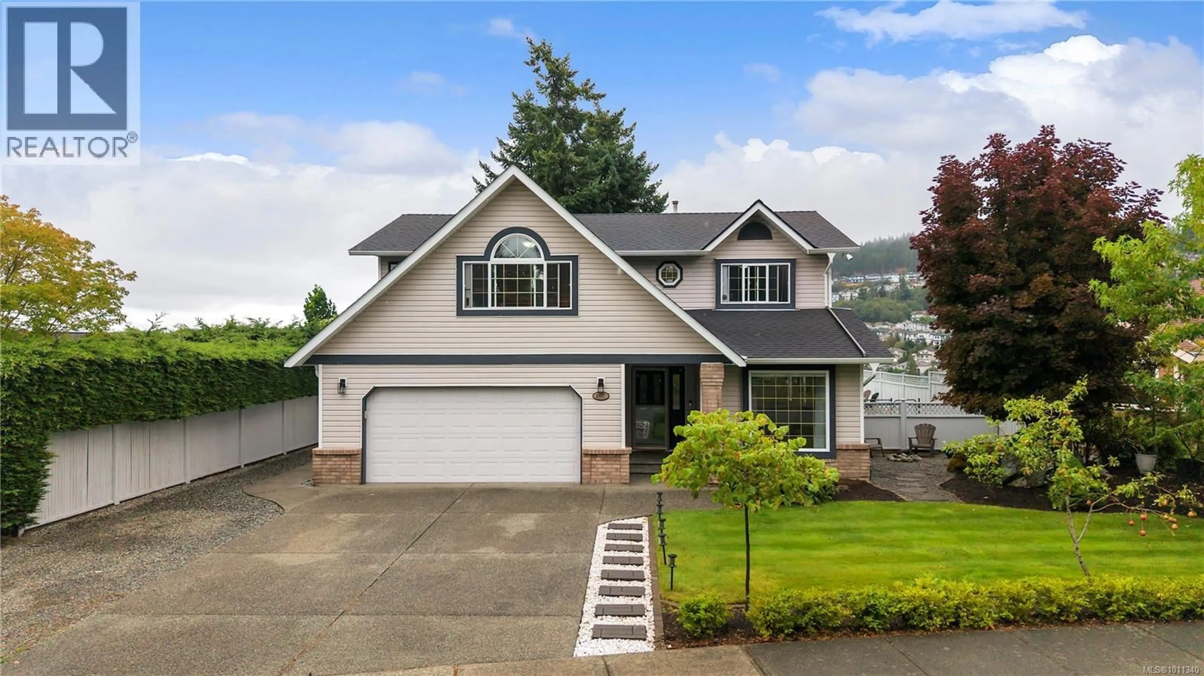 Home with vinyl exterior material, street for 4907 DENFORD PLACE, Nanaimo British Columbia V9V1R3