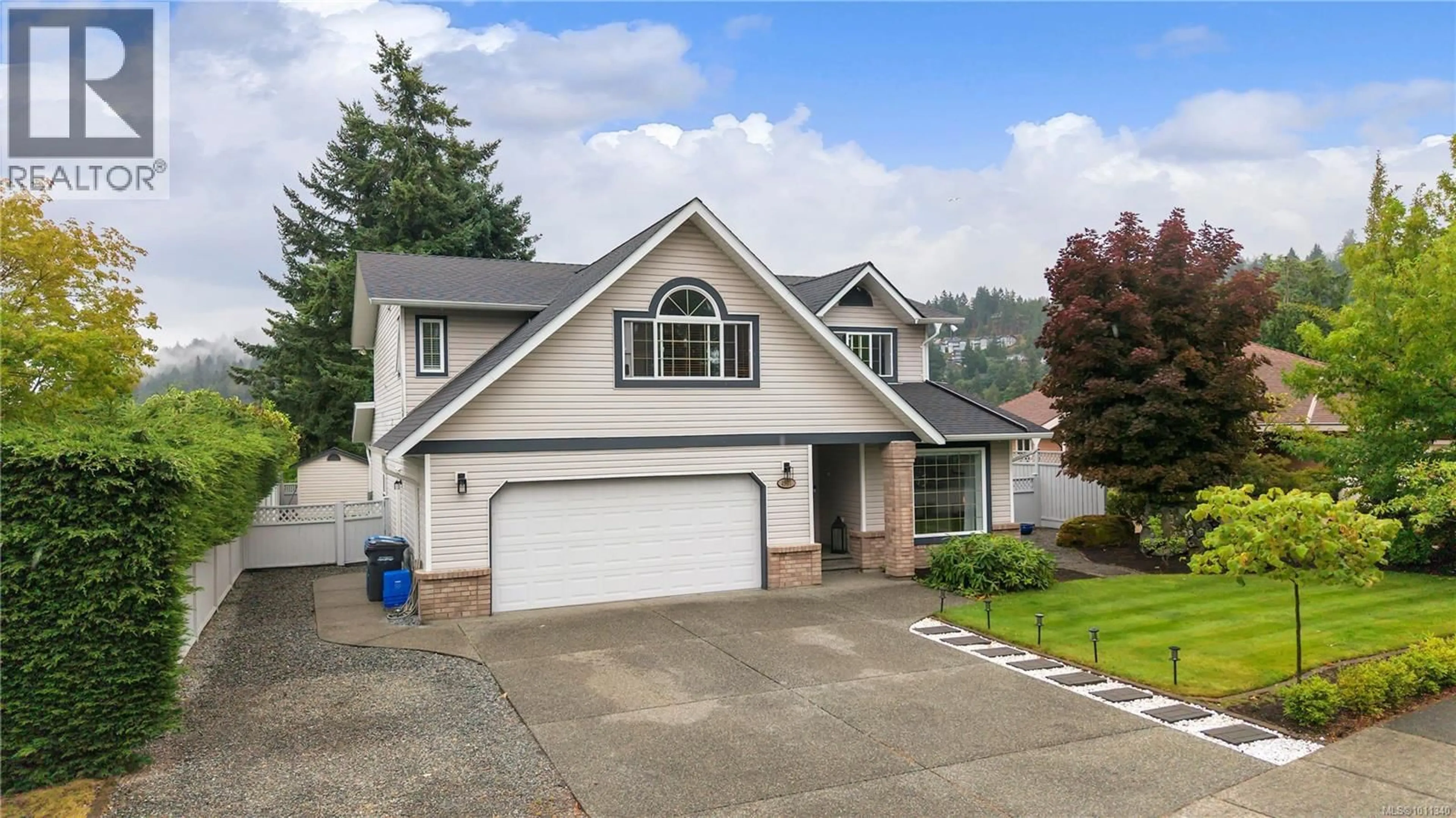 Home with vinyl exterior material, street for 4907 DENFORD PLACE, Nanaimo British Columbia V9V1R3