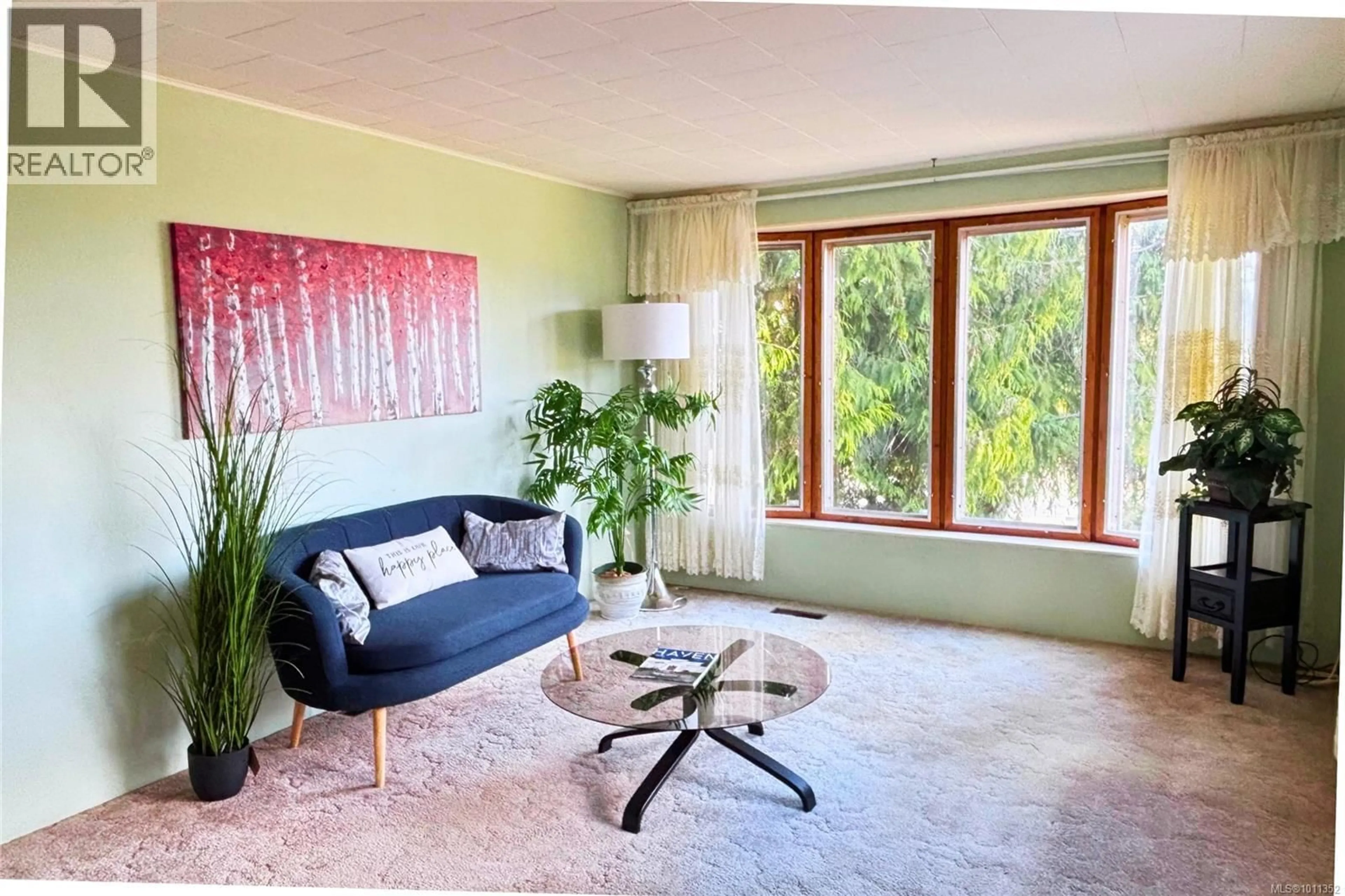 Living room with furniture, unknown for 990 RILEY ROAD, Parksville British Columbia V9P2B4